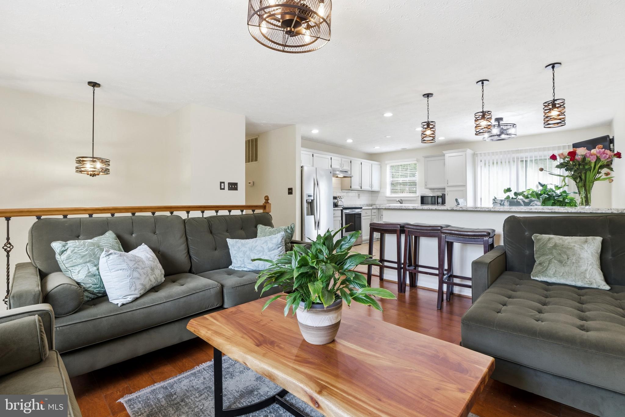 WESTLAKE VILLAGE - Residential