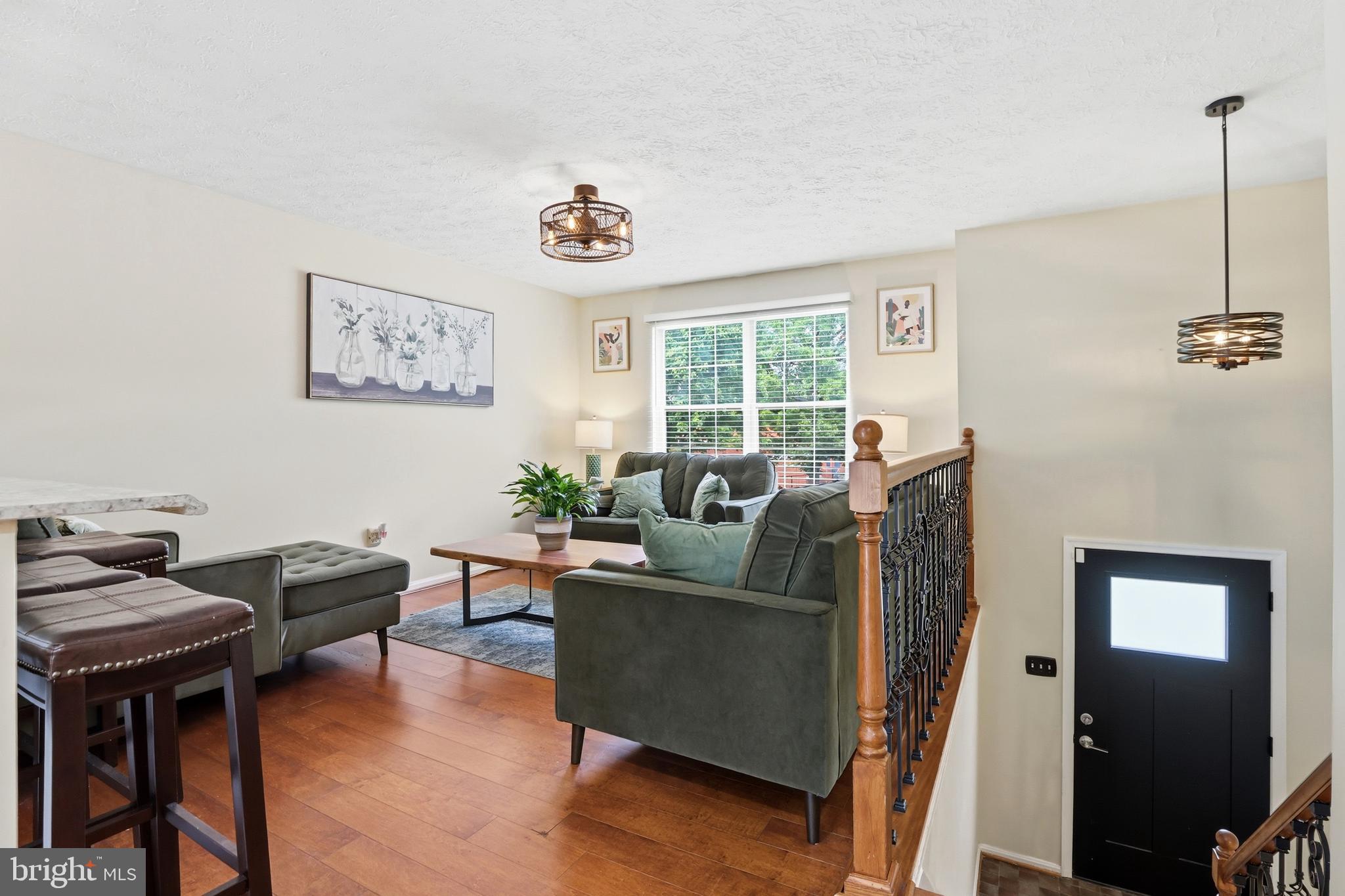 5148 DORCHESTER CIRCLE