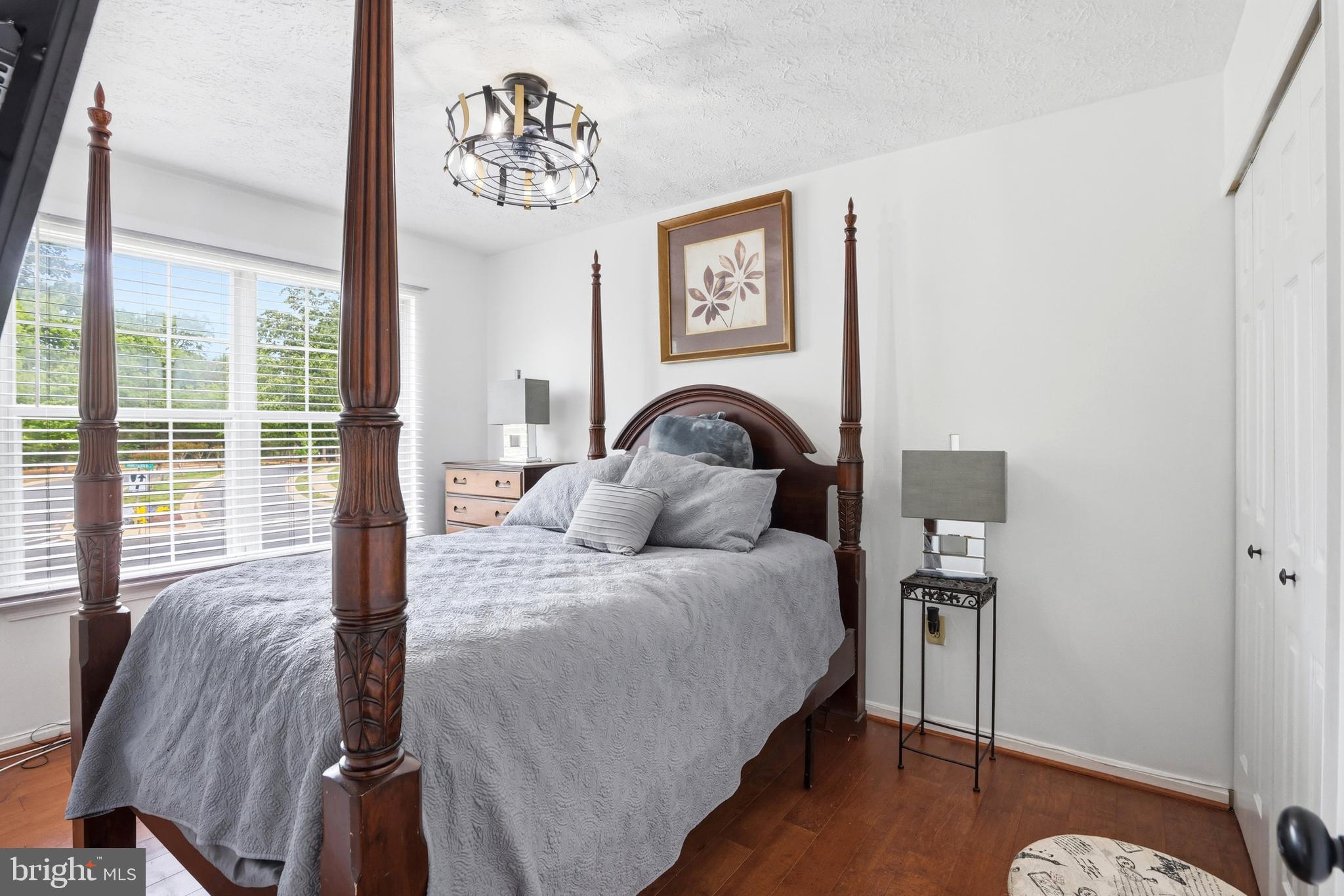 WESTLAKE VILLAGE - Residential
