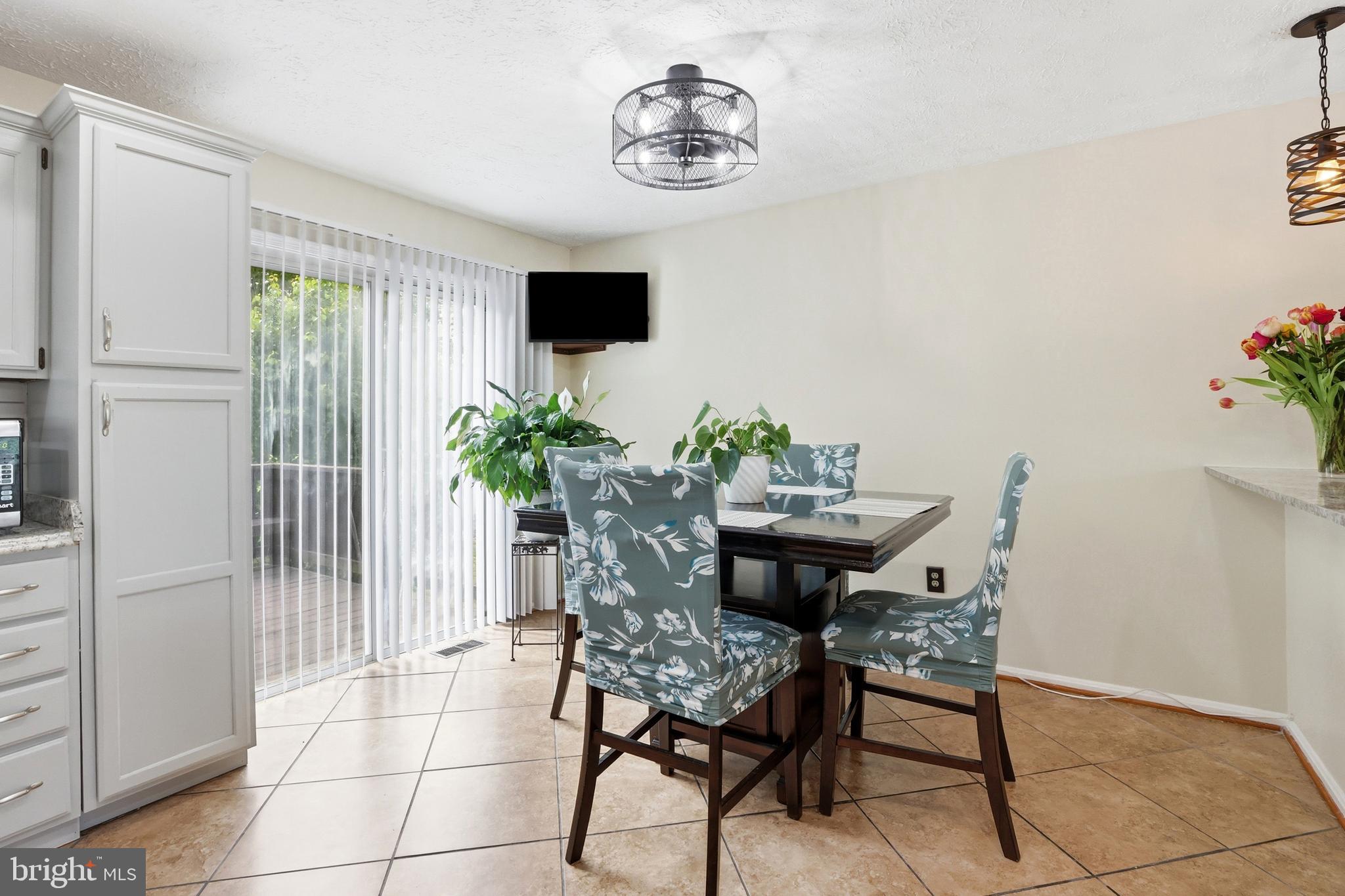 WESTLAKE VILLAGE - Residential