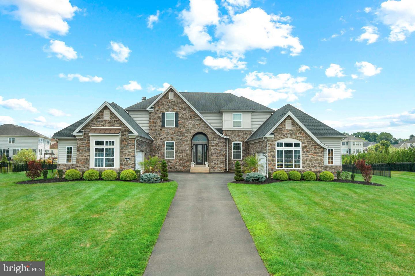 4 SHADY PINES DRIVE