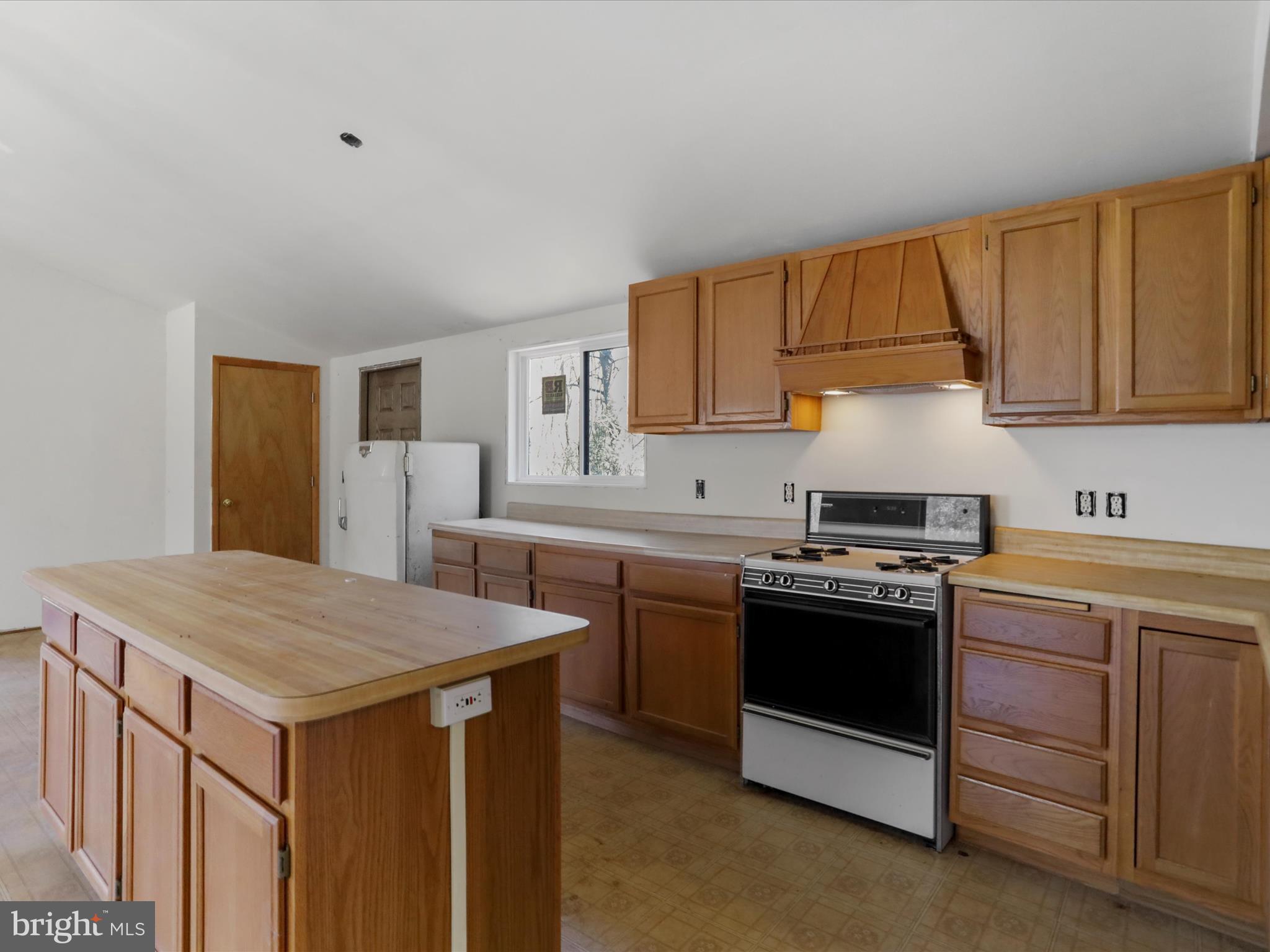 MONTEVALLO HILLS - Residential