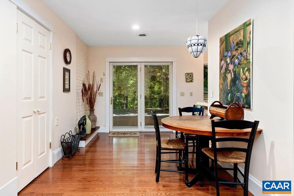 REVEILLE FARM - Residential