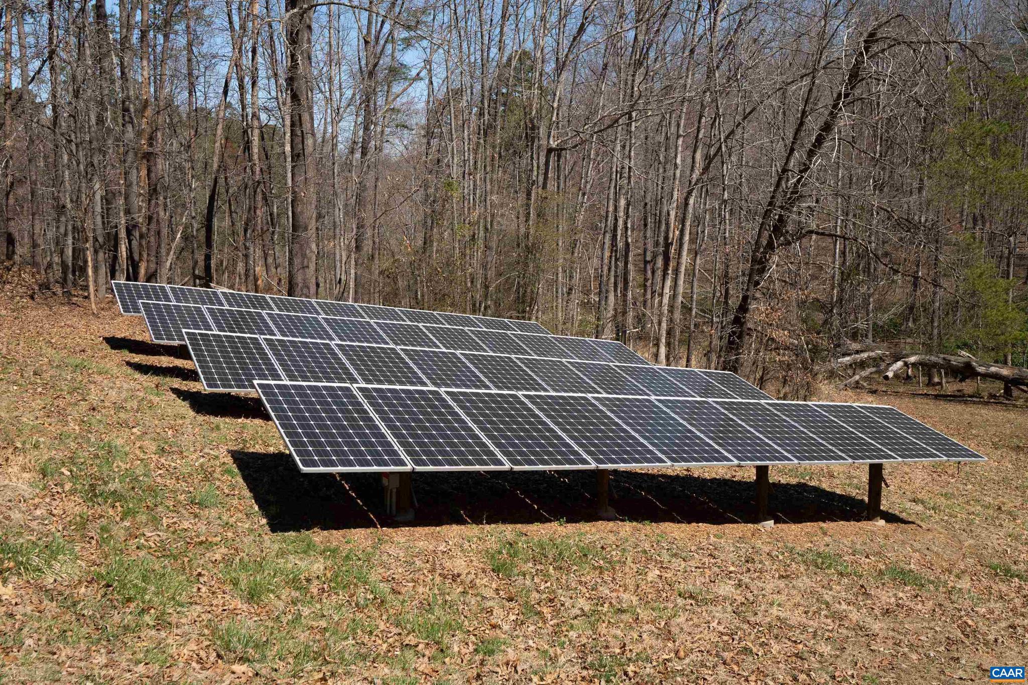 REVEILLE FARM - Residential