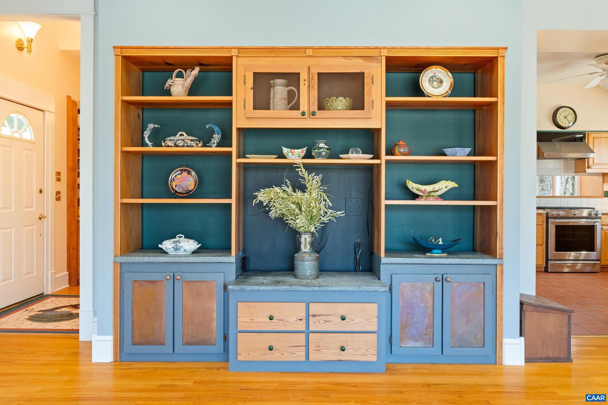 REVEILLE FARM - Residential