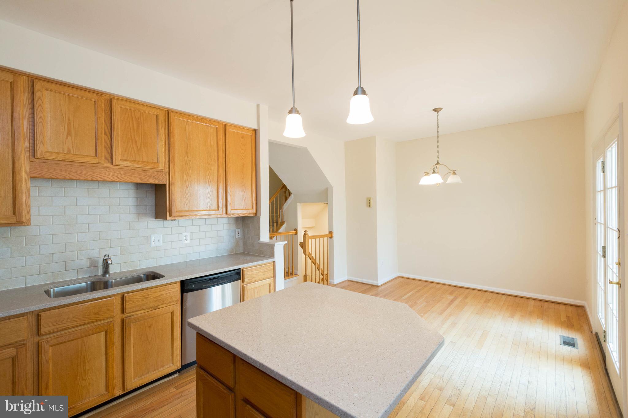 ISLAND CREEK - Residential