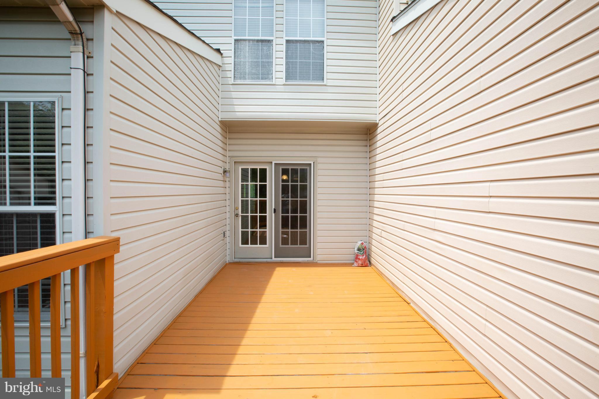 ISLAND CREEK - Residential