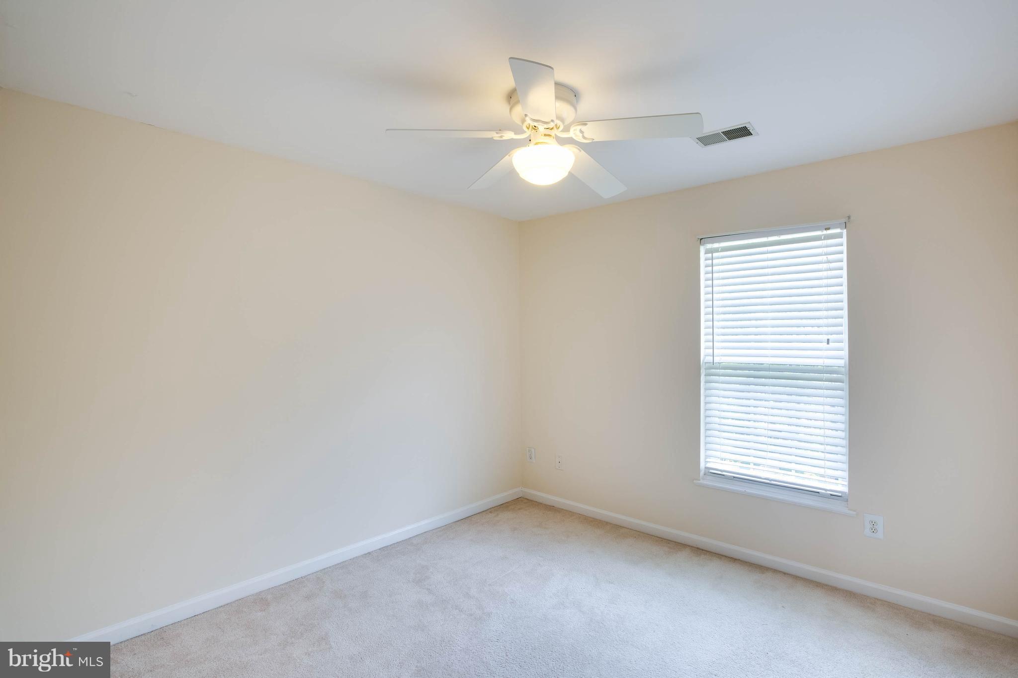 ISLAND CREEK - Residential