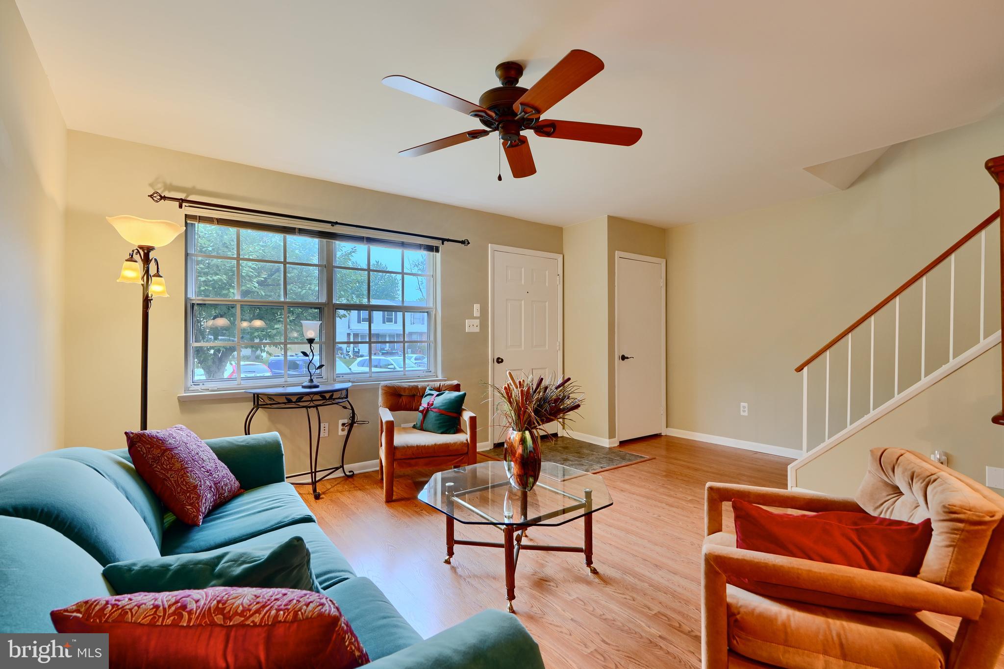 HALLFIELD MANOR - Residential