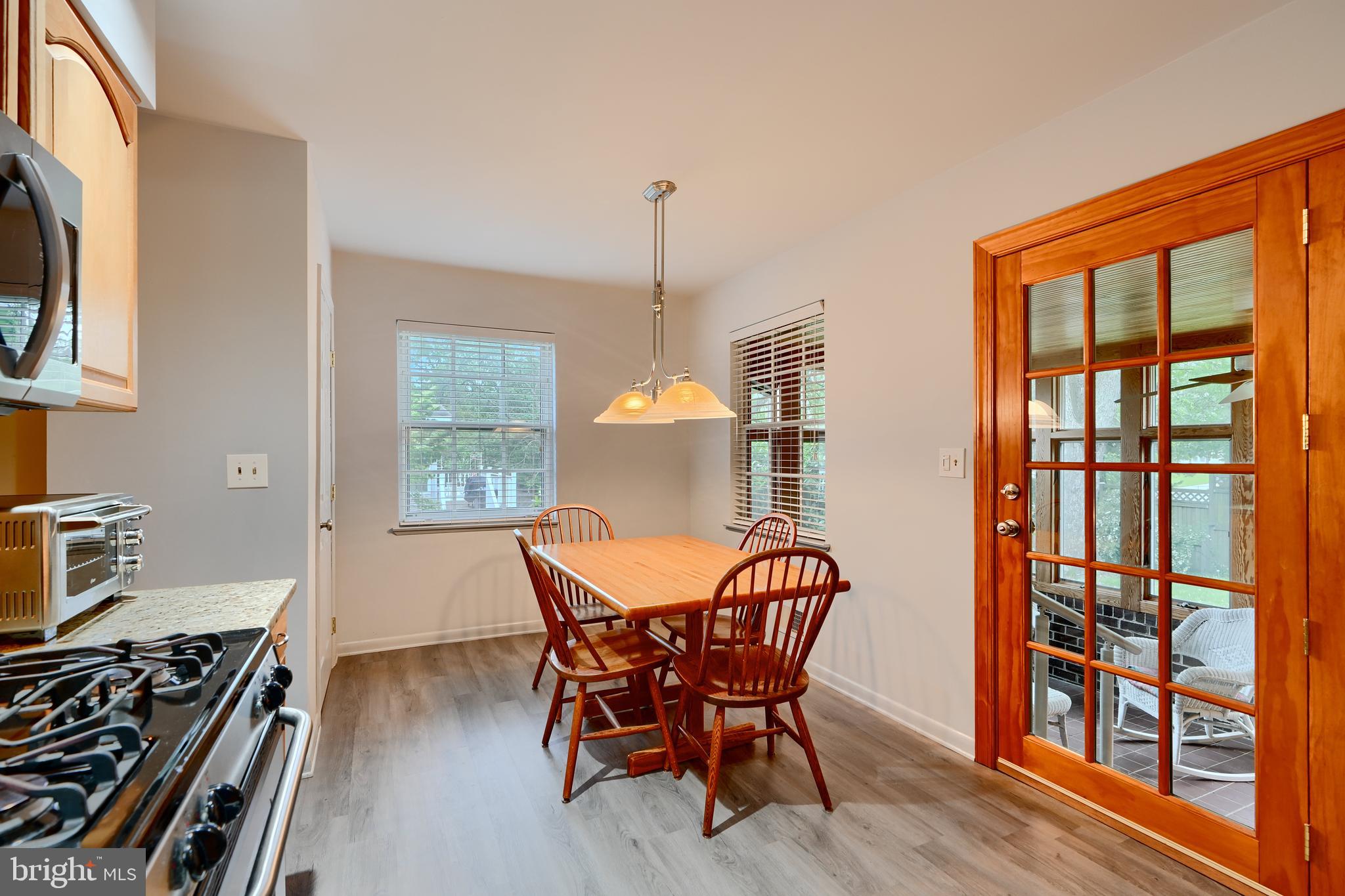 HALLFIELD MANOR - Residential