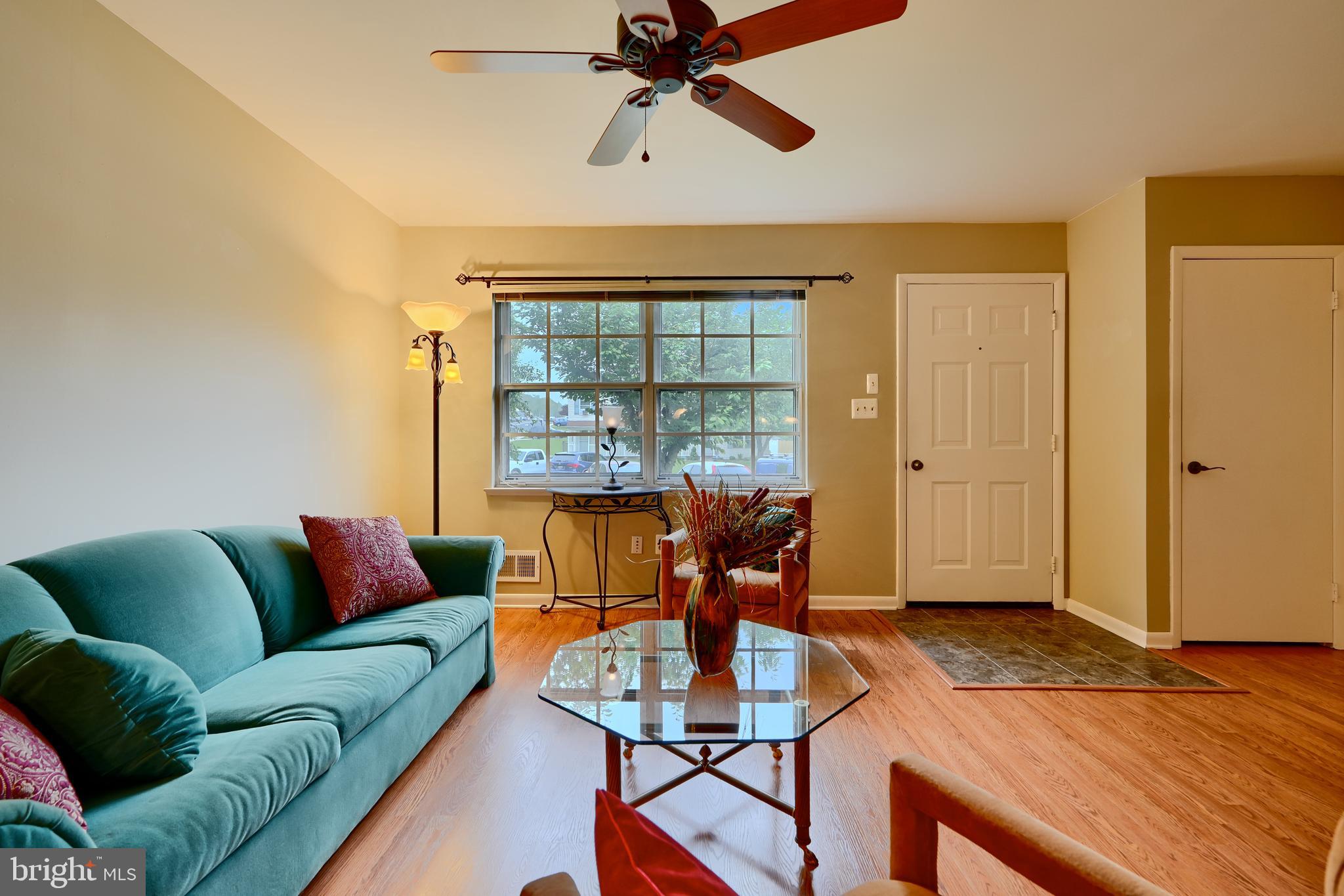 HALLFIELD MANOR - Residential