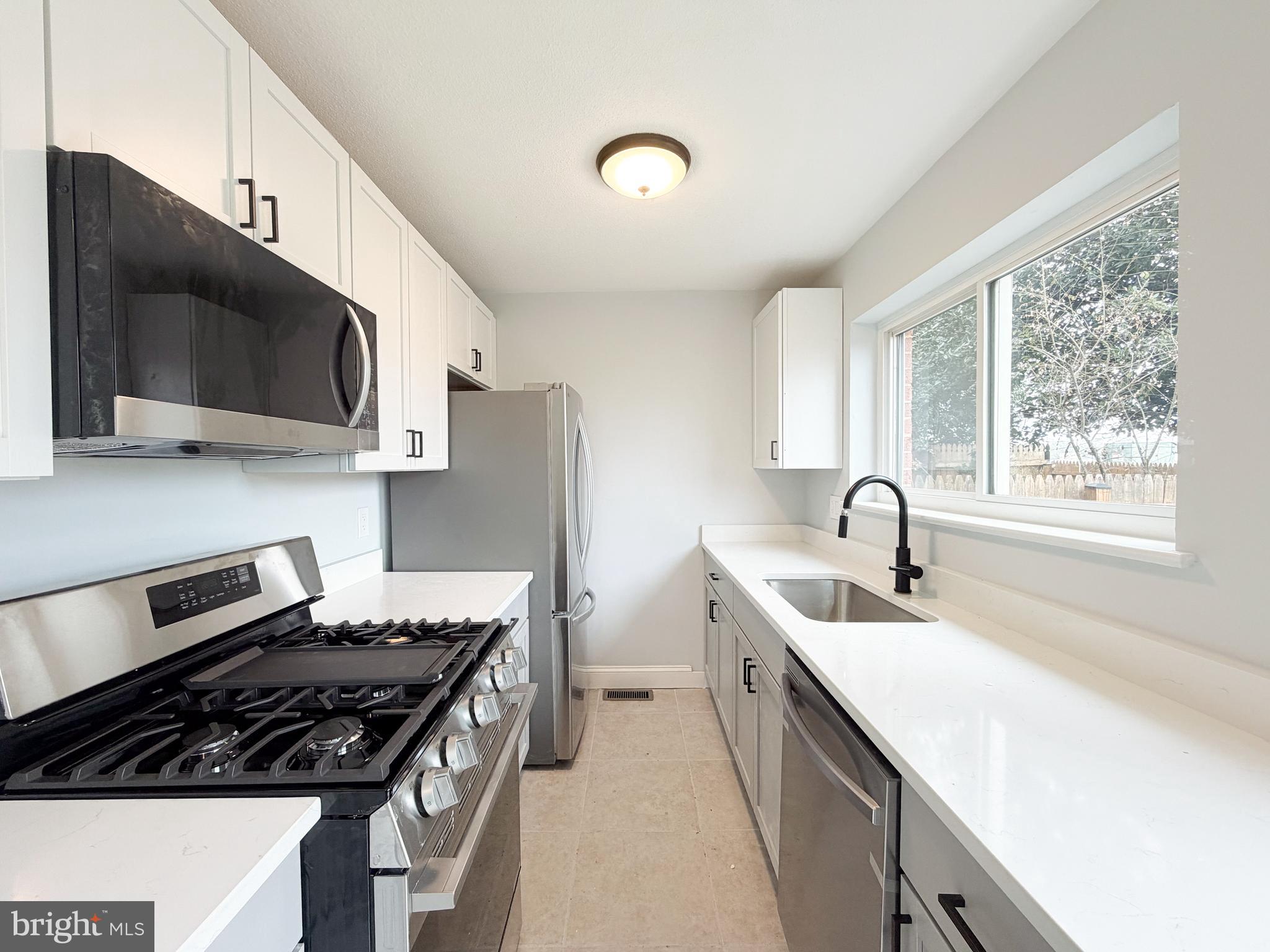 HERITAGE VILLAGE - Residential