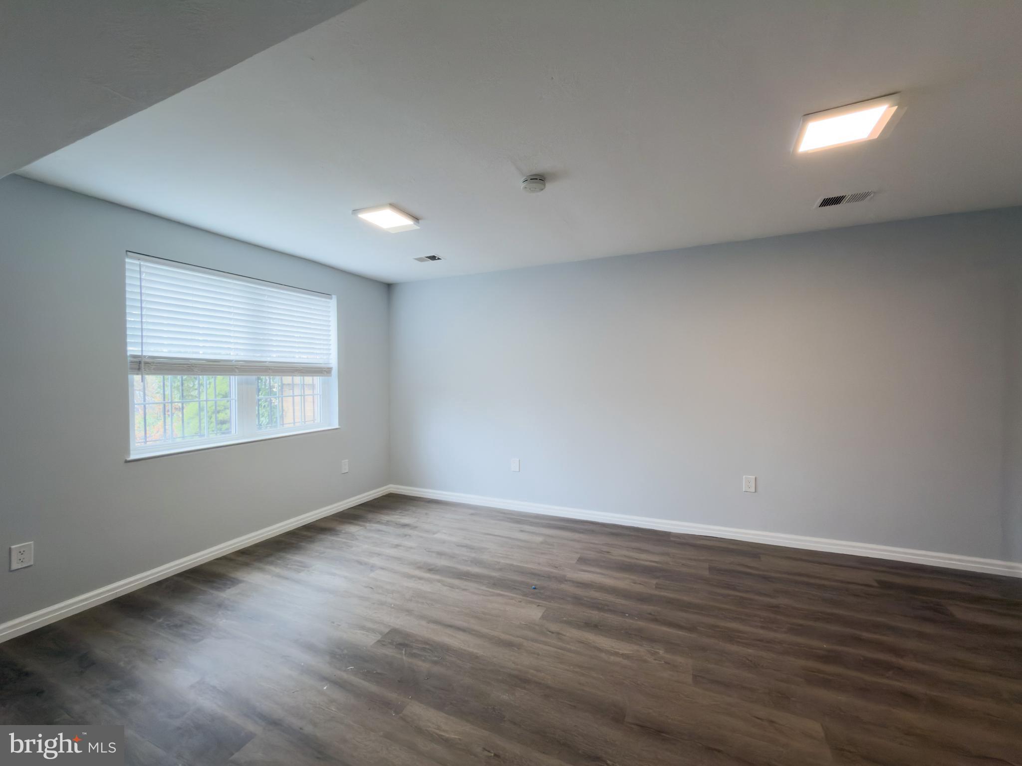 HERITAGE VILLAGE - Residential