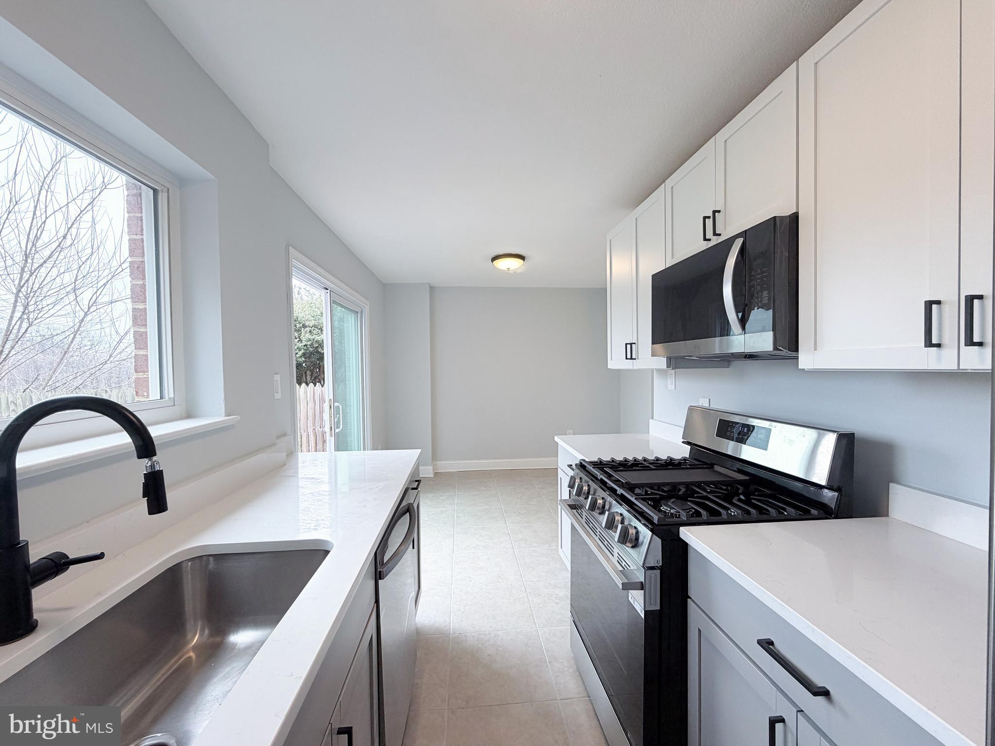 HERITAGE VILLAGE - Residential