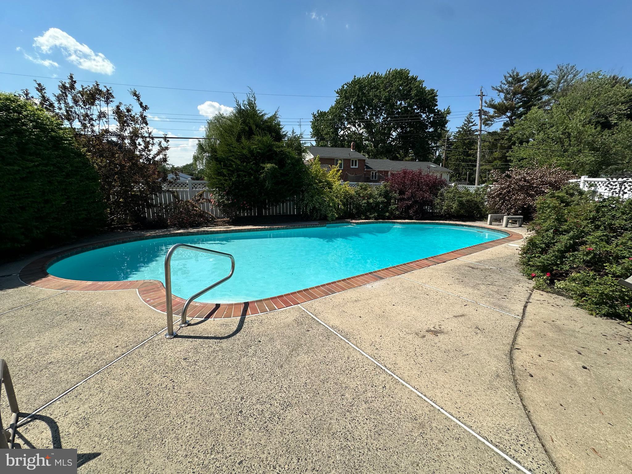 BLUE BELL - Residential