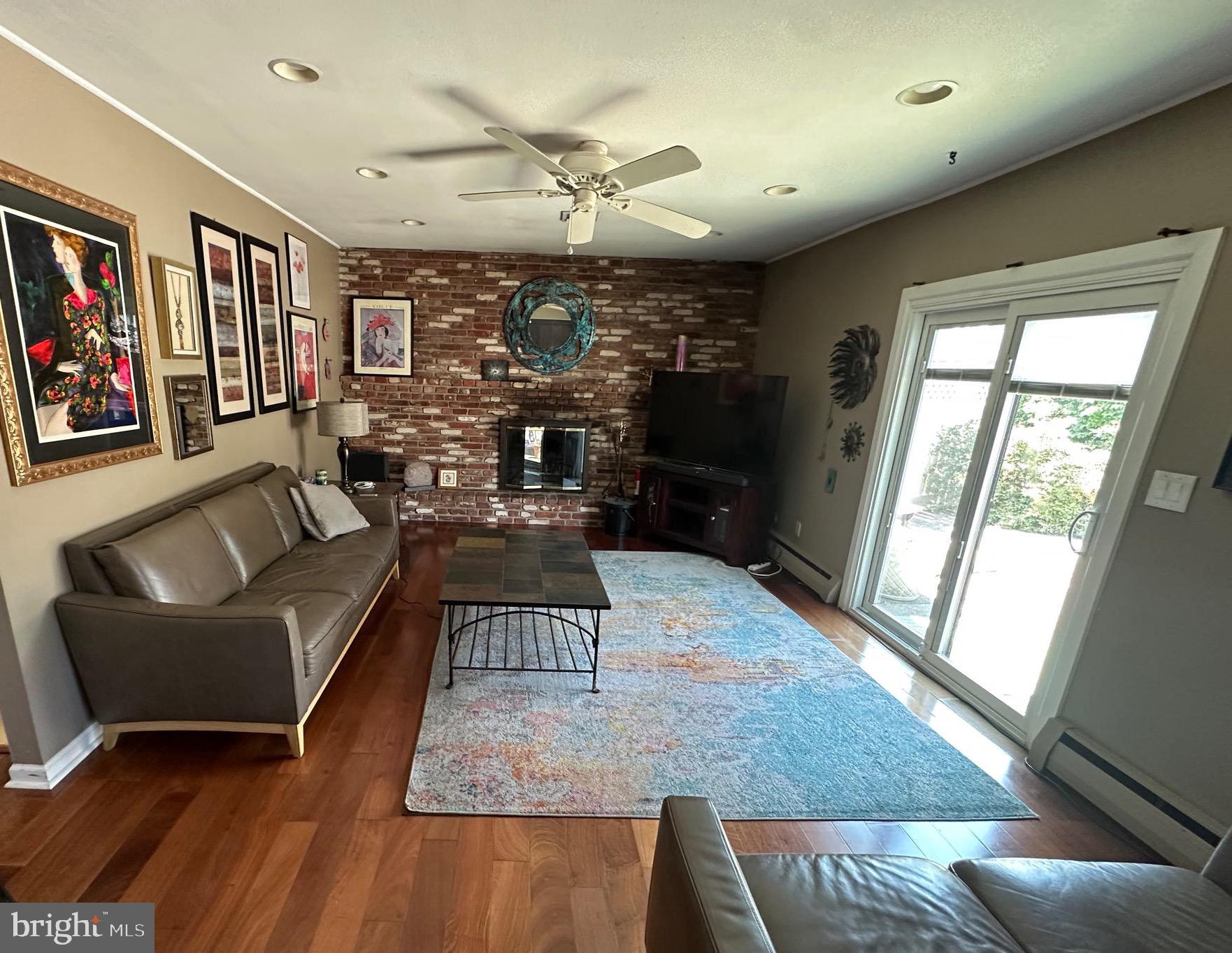 BLUE BELL - Residential