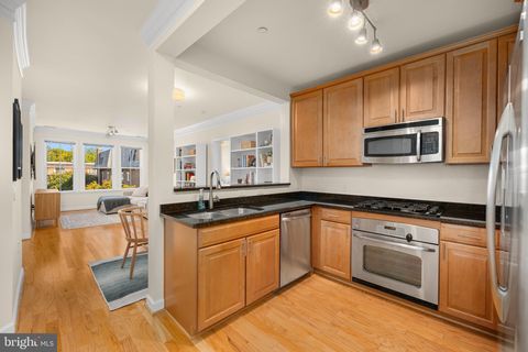 2101 N MONROE STREET 307 ARLINGTON VA 22207