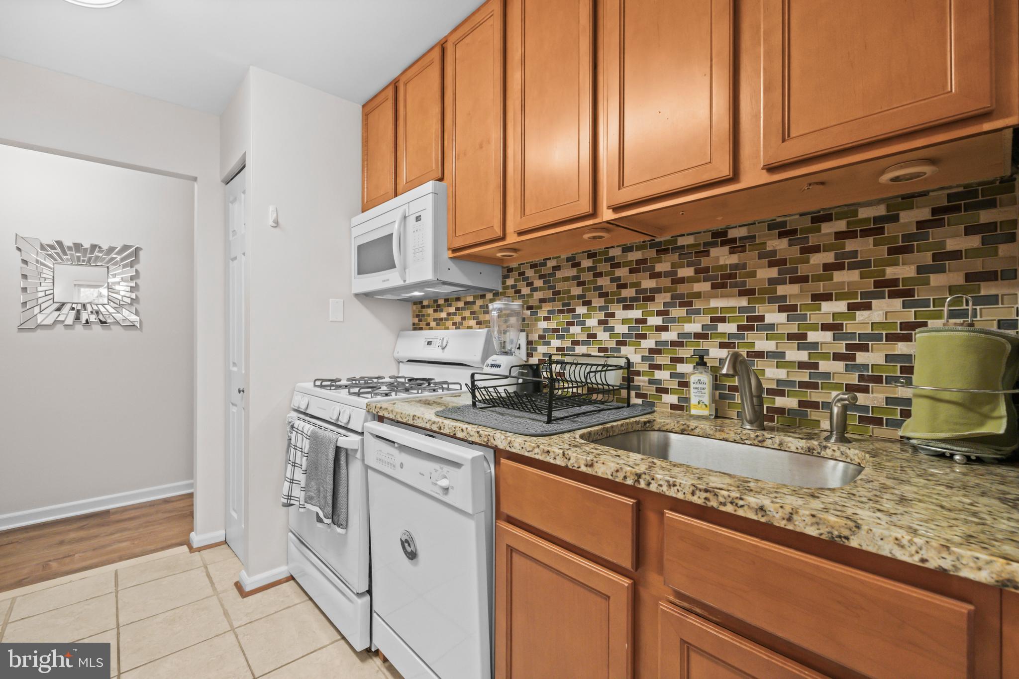 MC LEAN CHASE - Residential