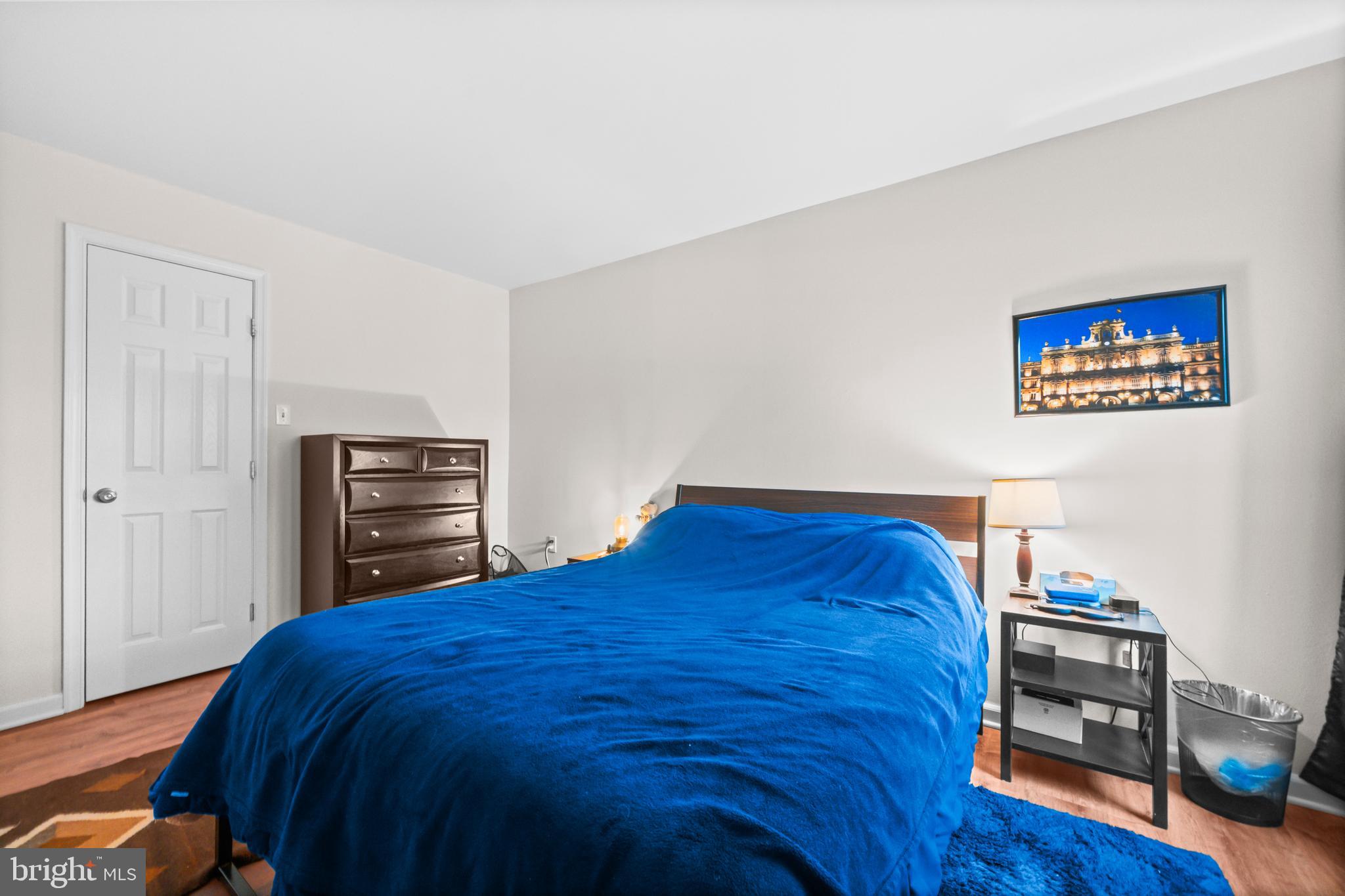 MC LEAN CHASE - Residential