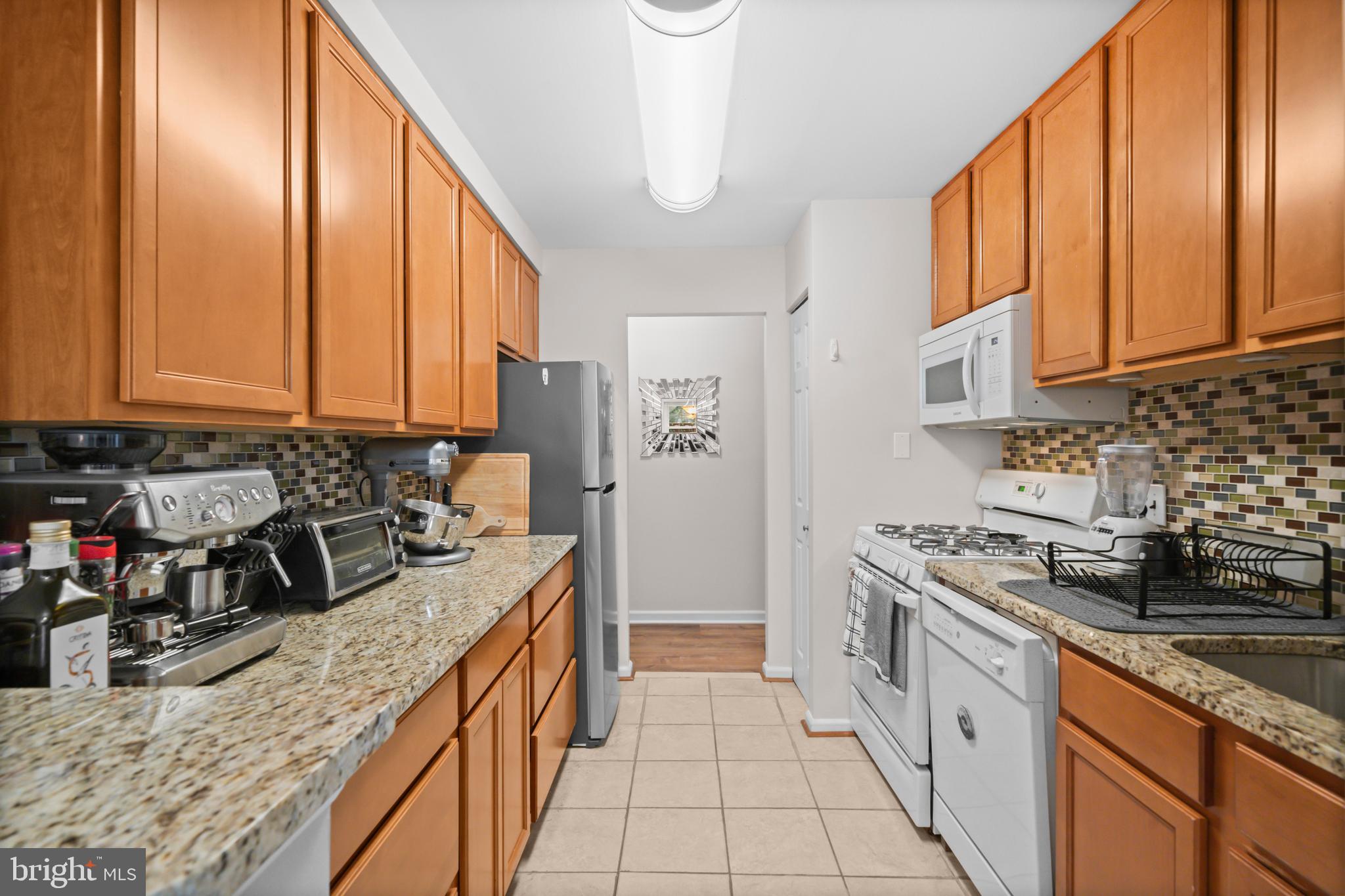 MC LEAN CHASE - Residential