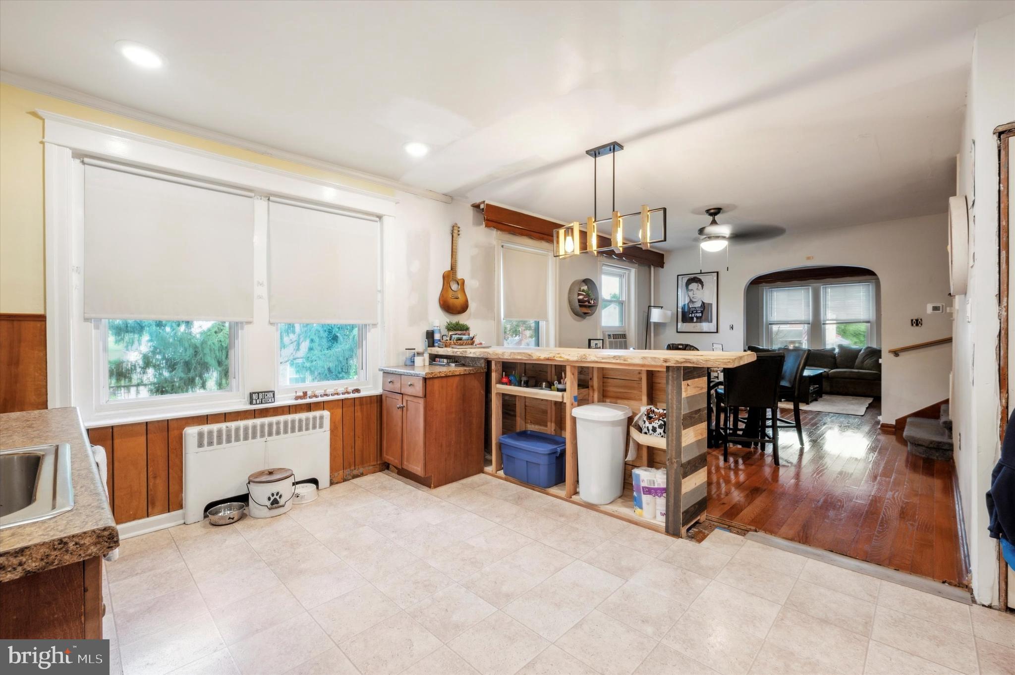 NORRISTOWN - Residential