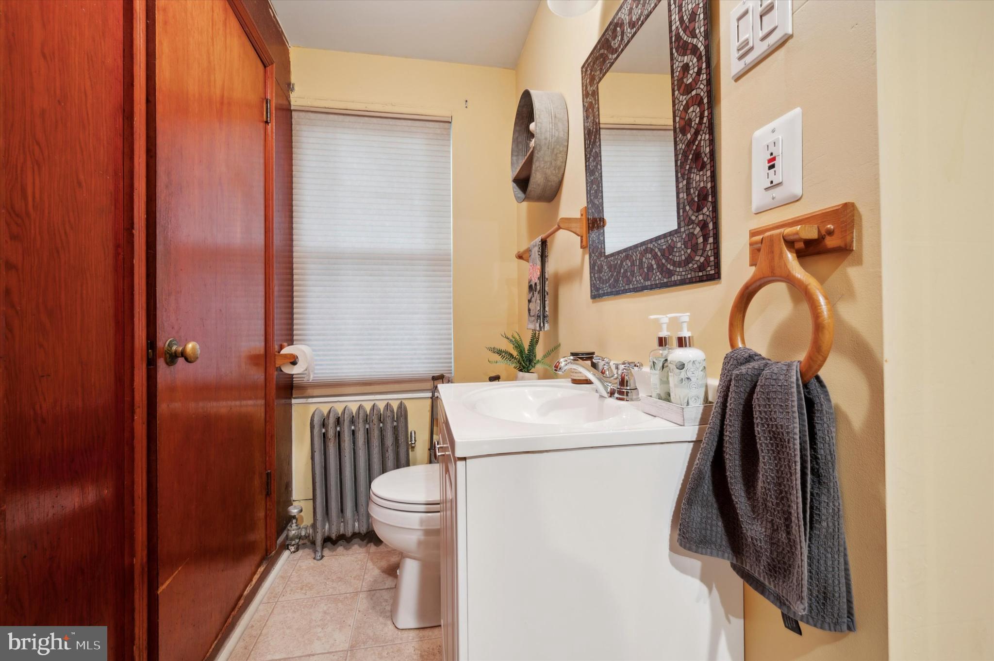 NORRISTOWN - Residential