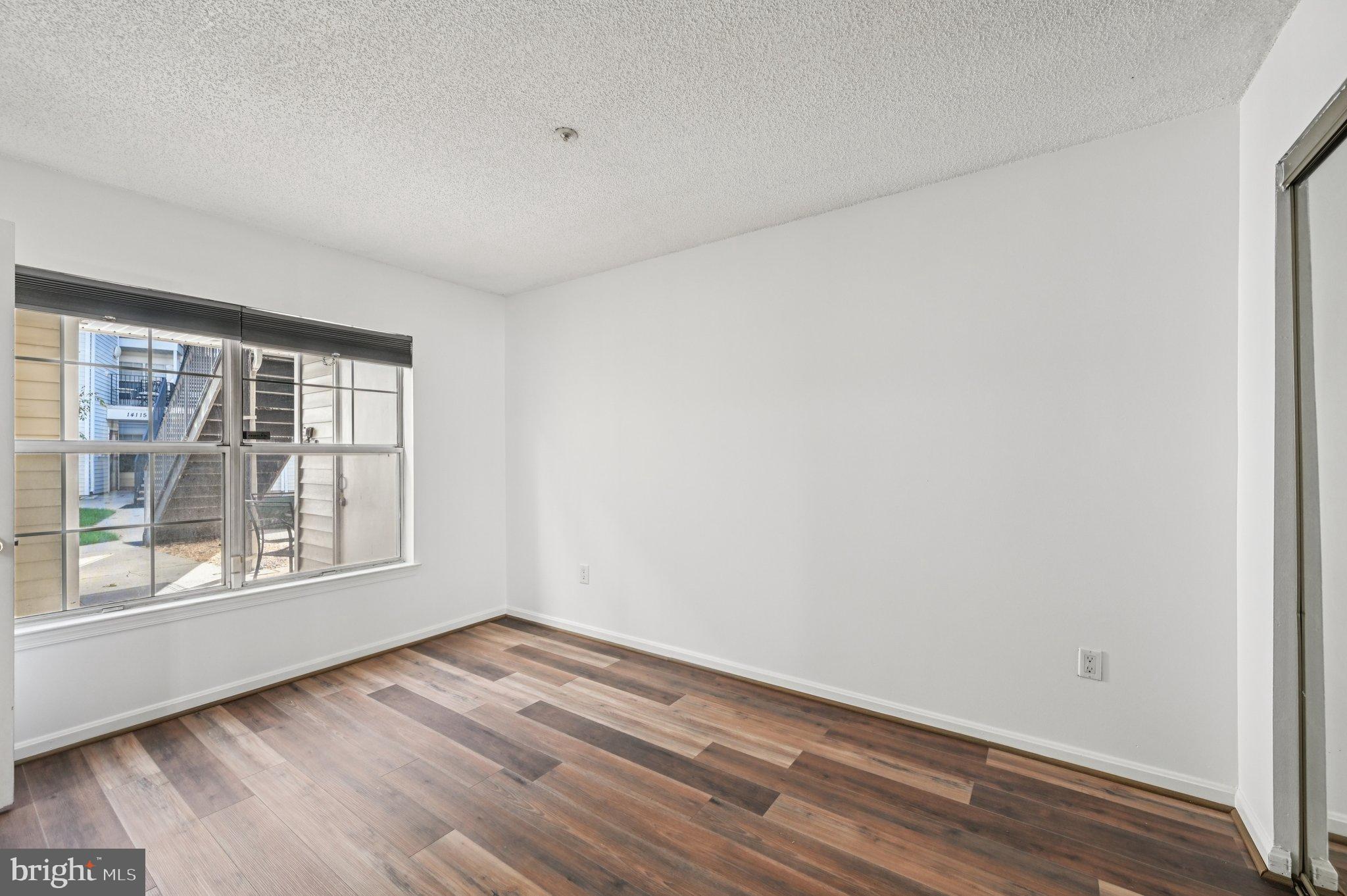 VISTAS 2 AT LAUREL - Residential