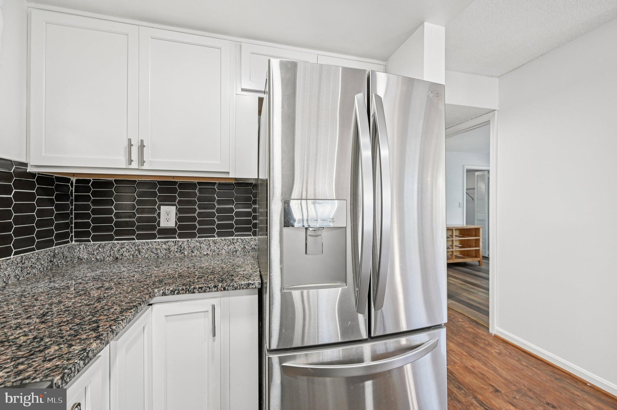 VISTAS 2 AT LAUREL - Residential