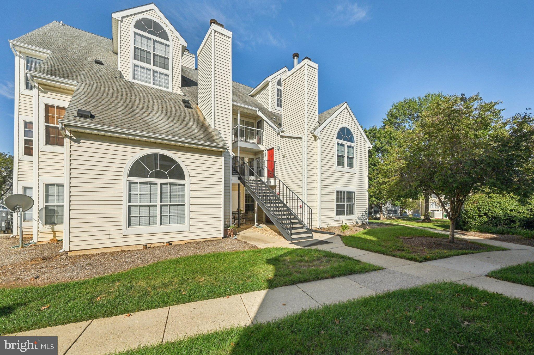 VISTAS 2 AT LAUREL - Residential