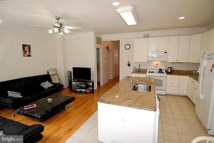 MANOR OAKS - Residential