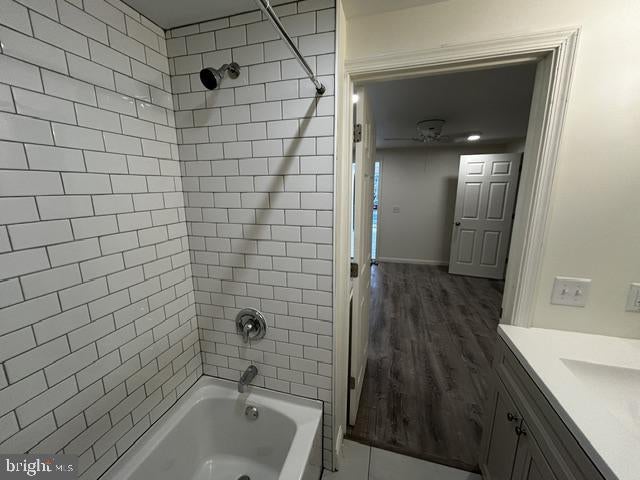 219 N 3RD STREET 221