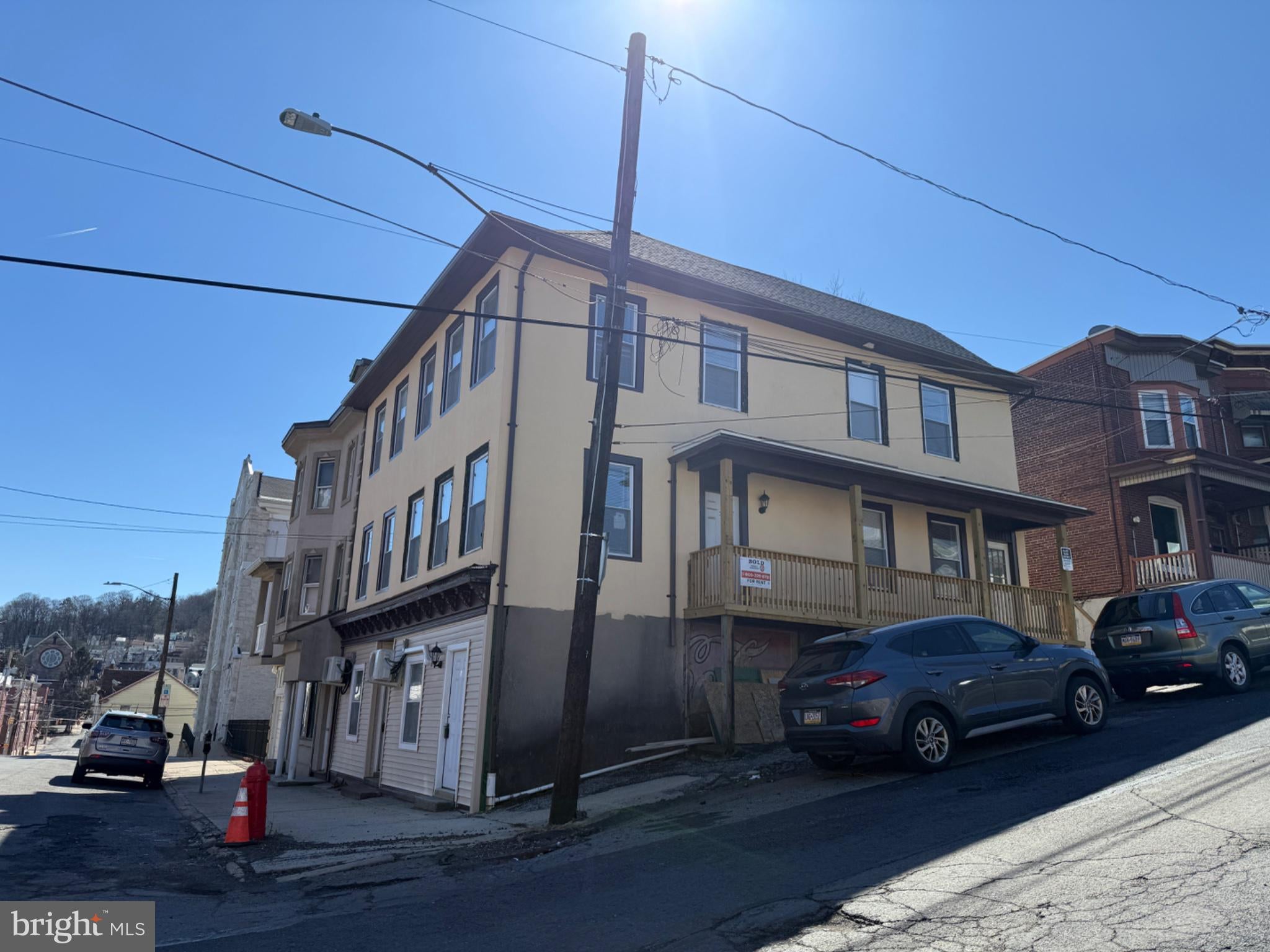 219 N 3RD STREET 221