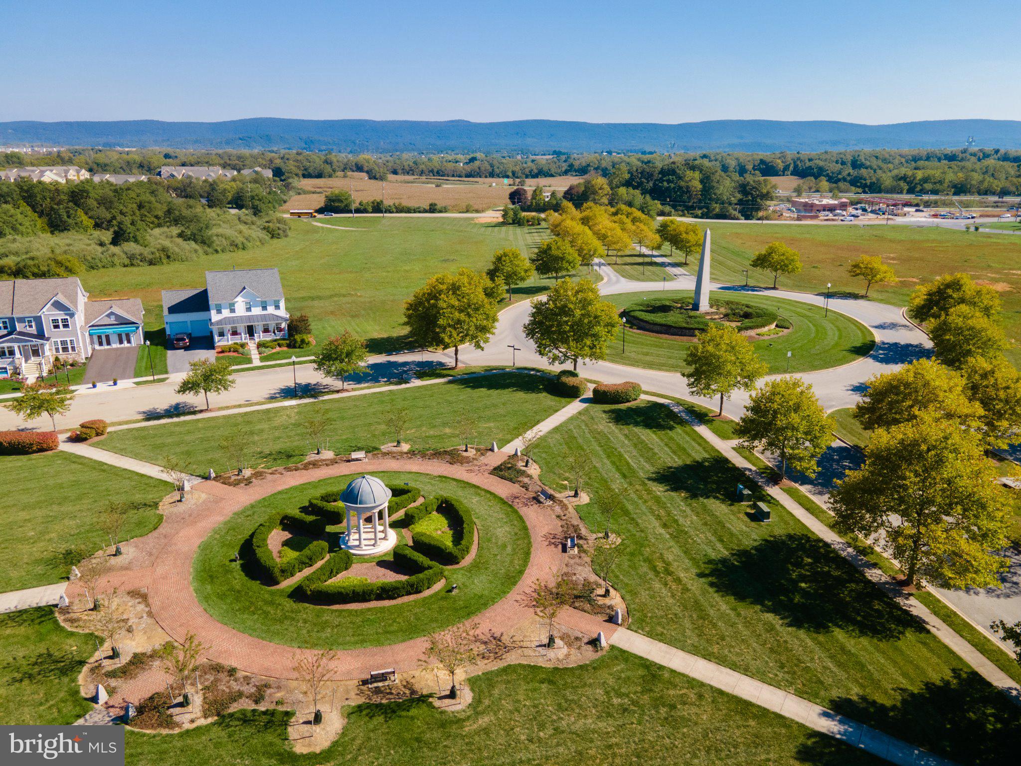 HUNTFIELD - Residential