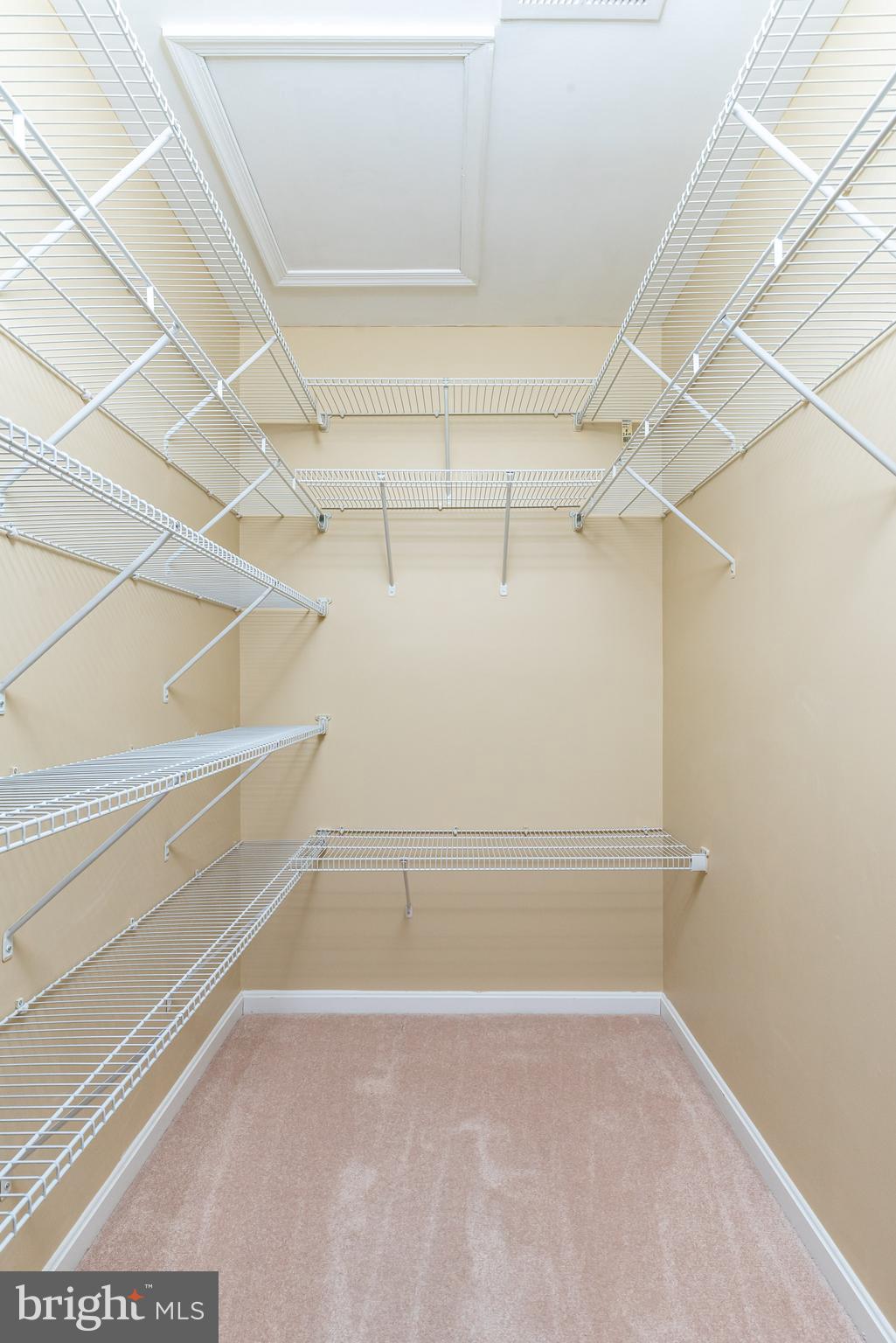 HUNTFIELD - Residential