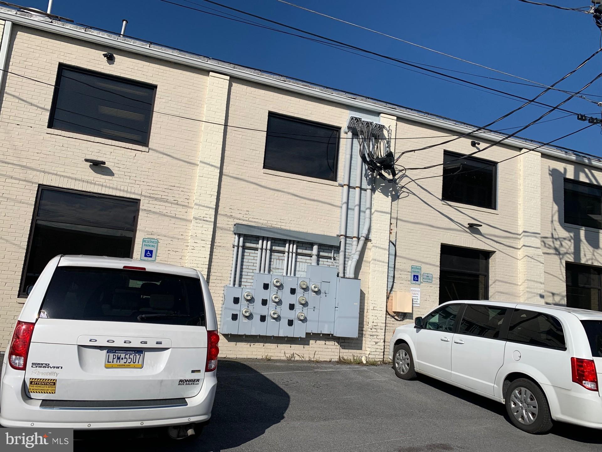 16 W KING STREET 201