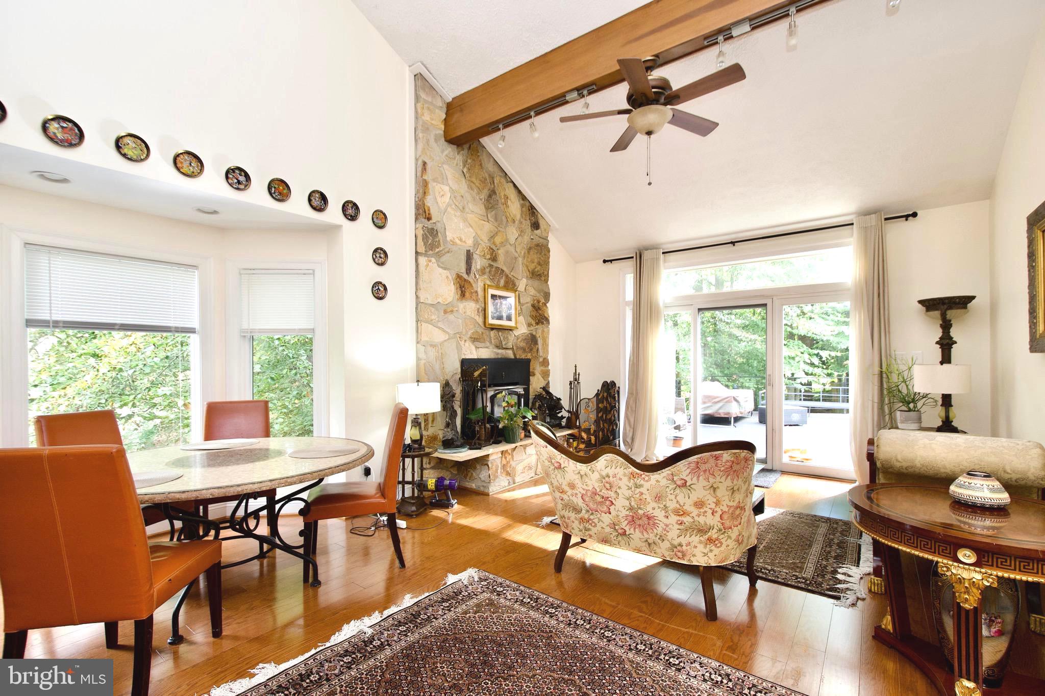 CHESTNUT HILL - Residential