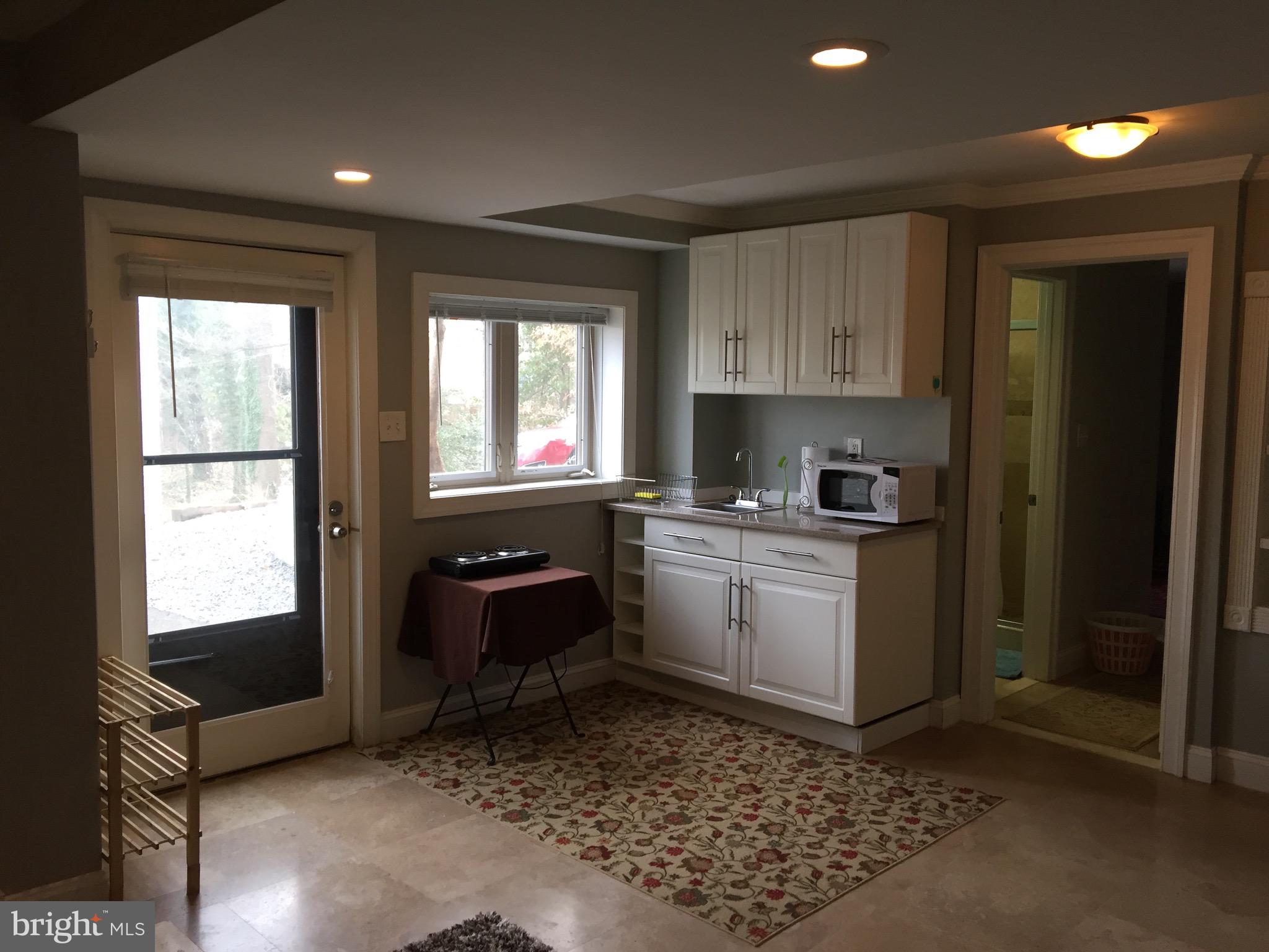 CHESTNUT HILL - Residential