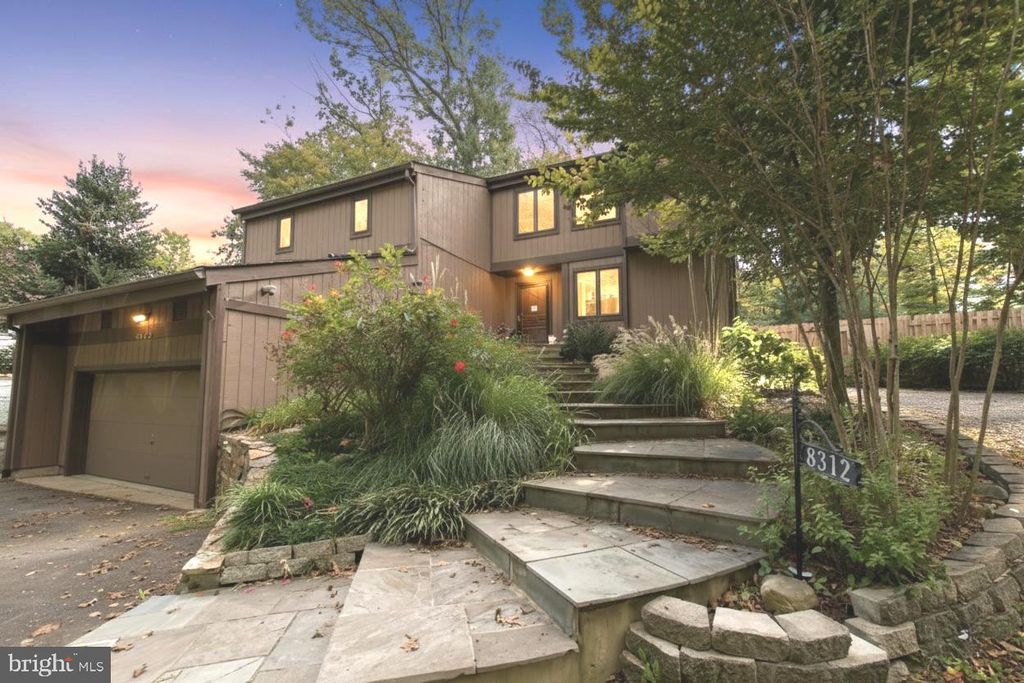 Photo of 8312 Upper Spring Lane, ANNANDALE, VA 22003 (MLS # VAFX2265762)