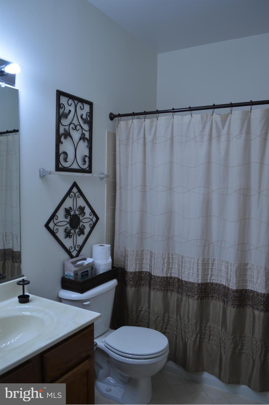 SALEM FIELDS - Residential Lease