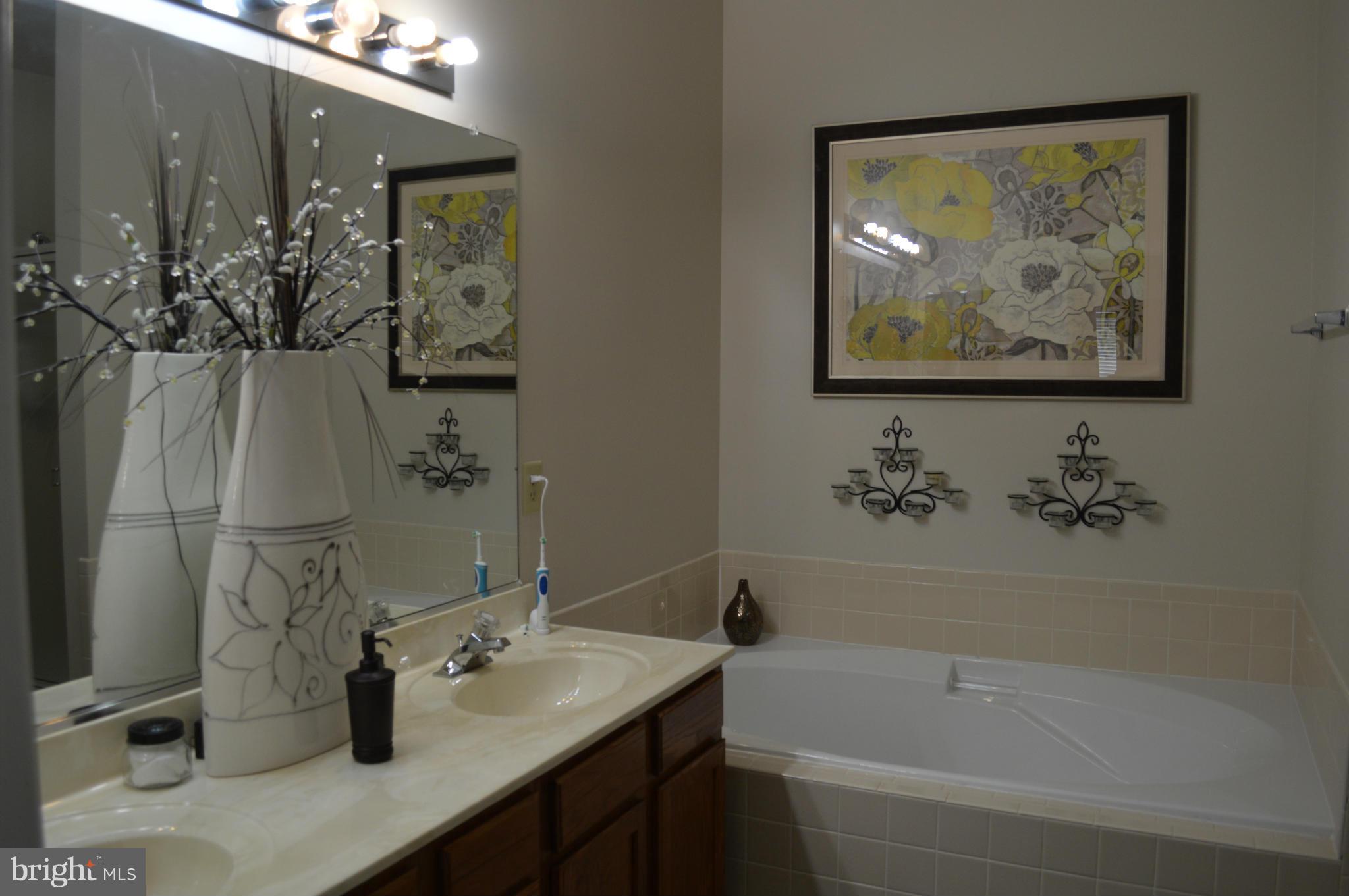 SALEM FIELDS - Residential Lease