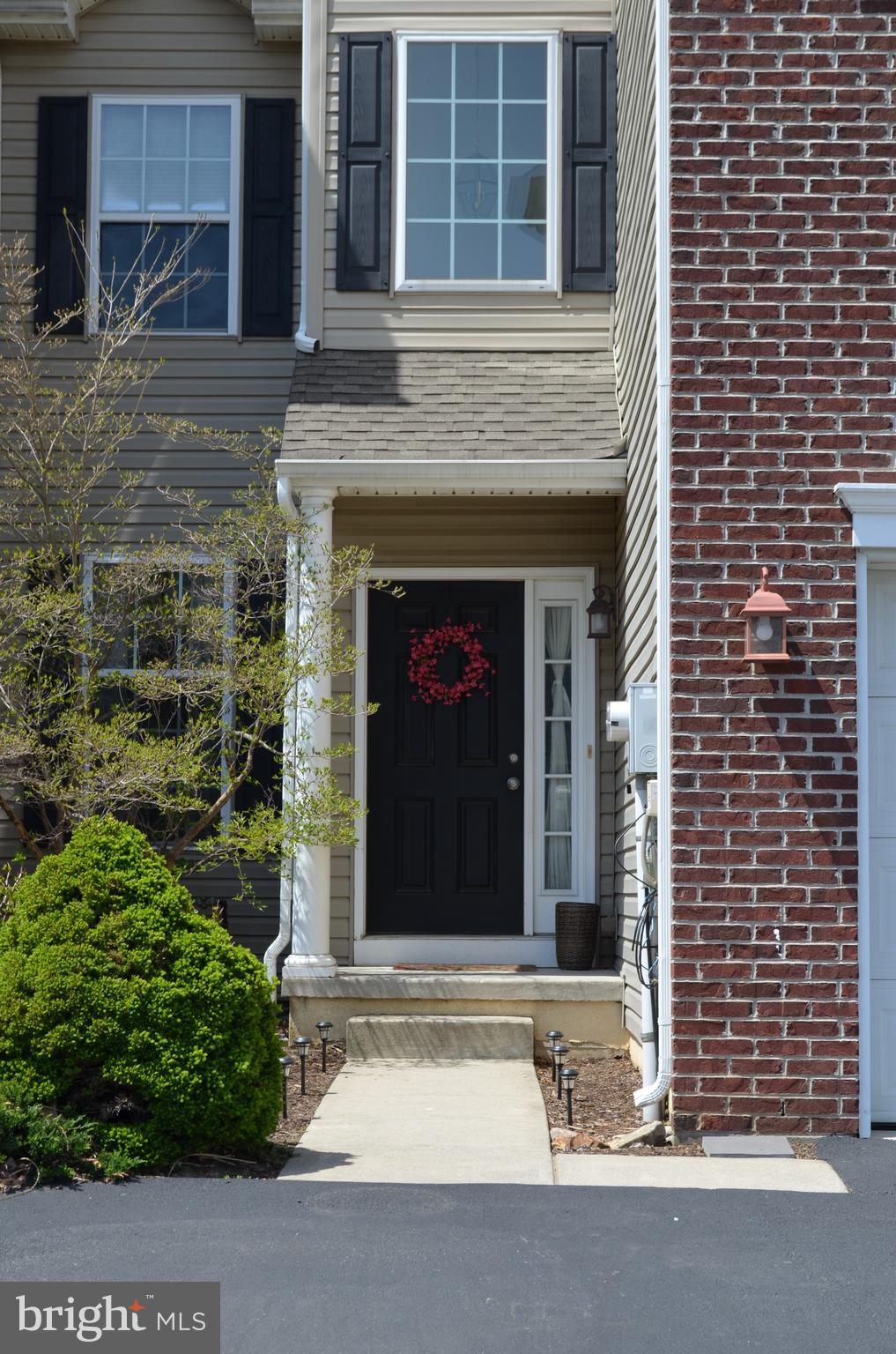 SPRING RIDGE CROSSIN - Residential Lease