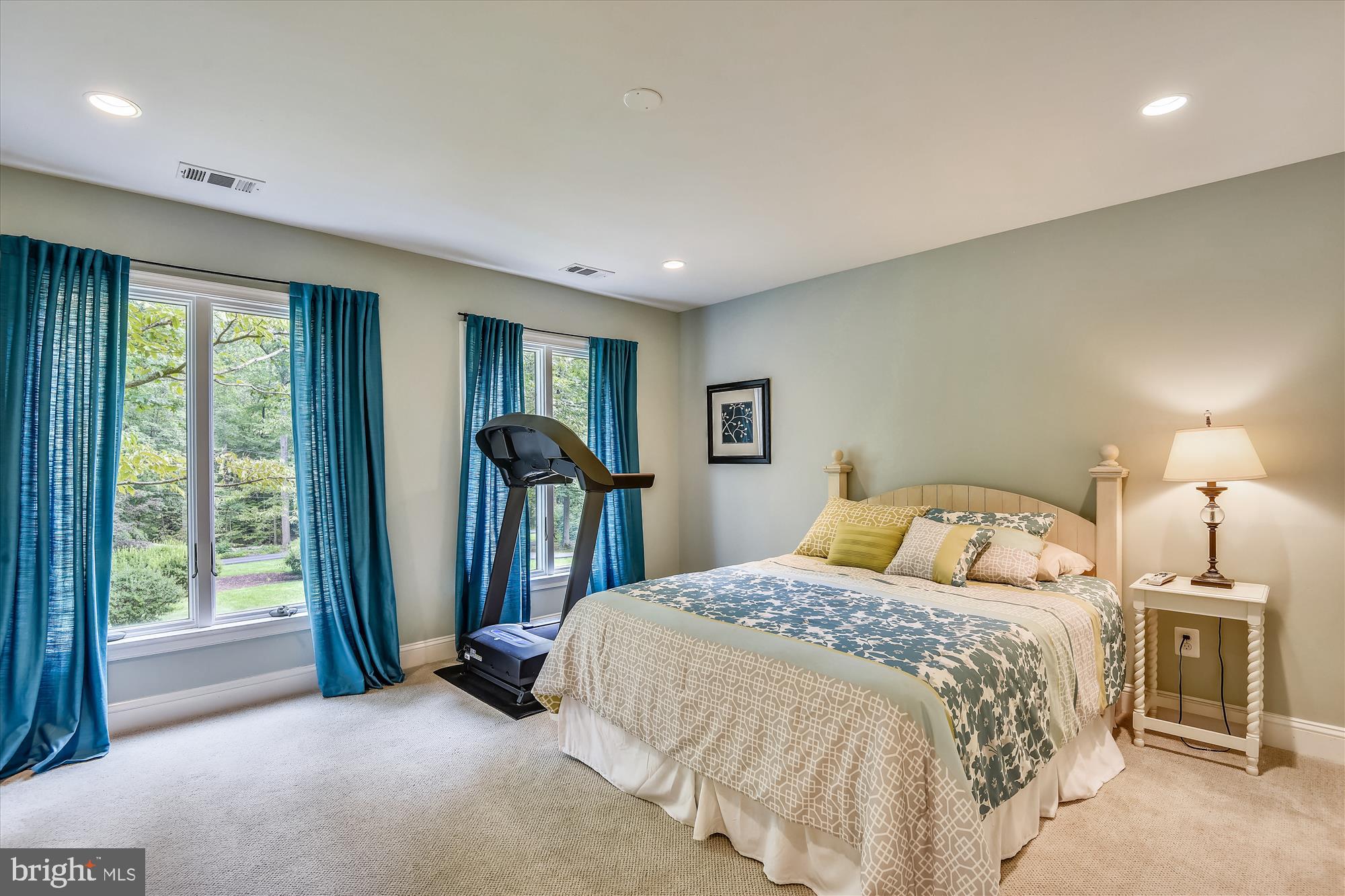 CLIFTON DOWNS - Residential