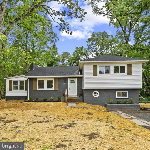8002 Prince Georges Drive, Fort Washington, MD MLS: MDPG2153532