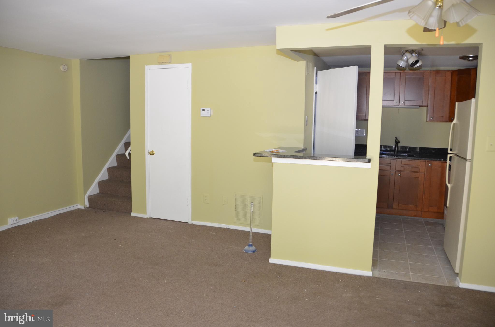 NATHANS HILL - Residential Lease