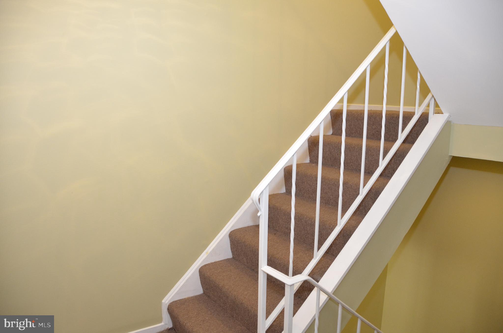 NATHANS HILL - Residential Lease