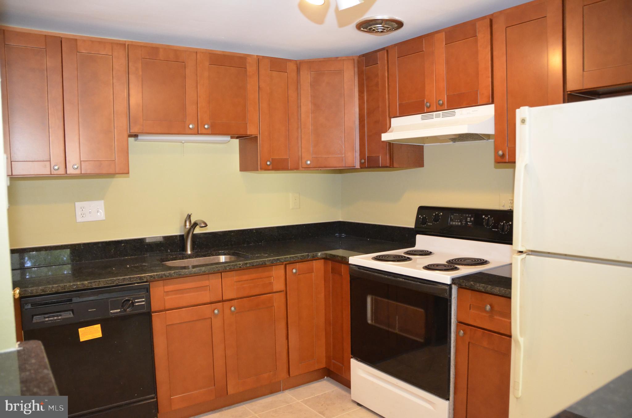 NATHANS HILL - Residential Lease