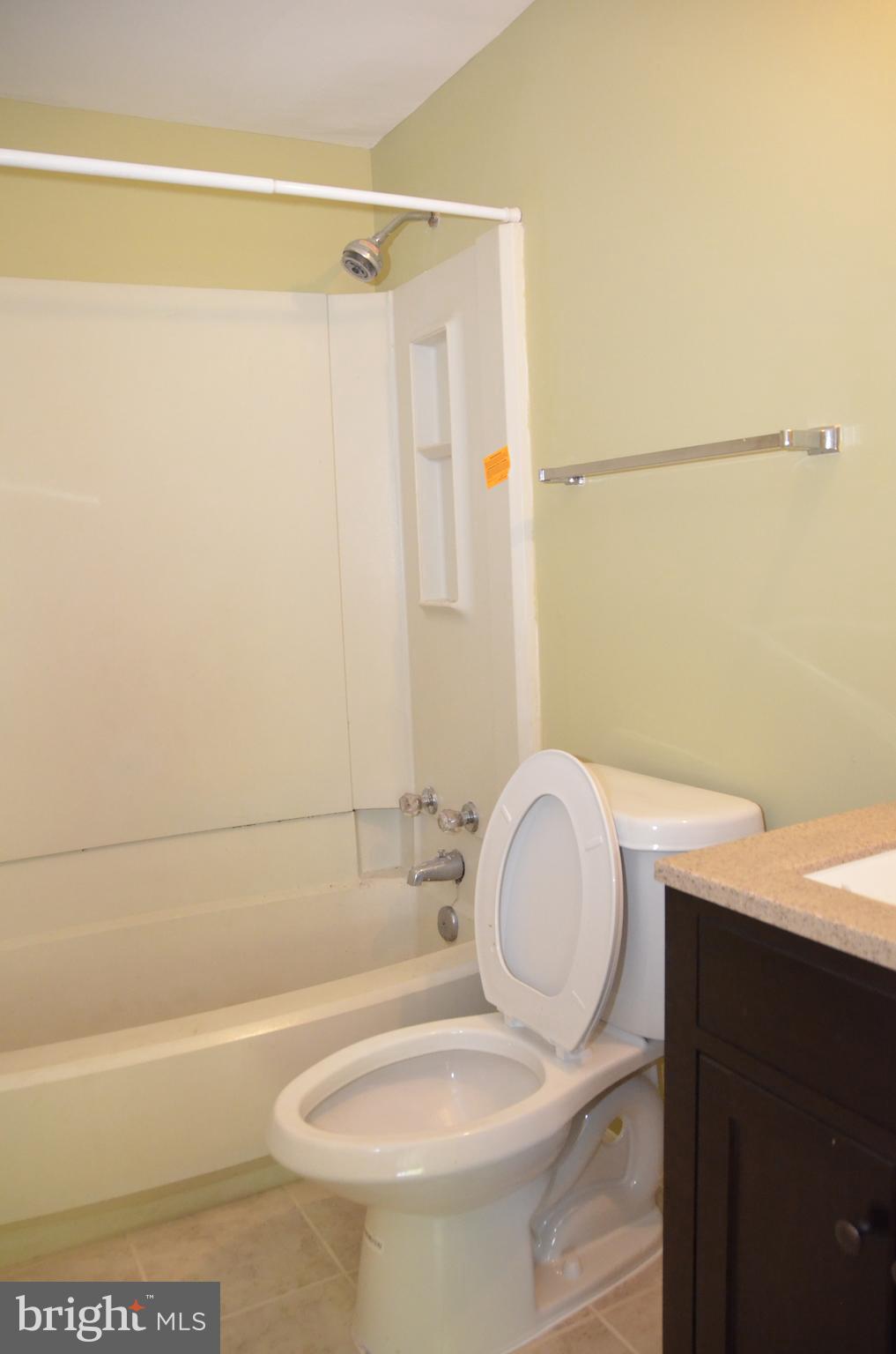 NATHANS HILL - Residential Lease