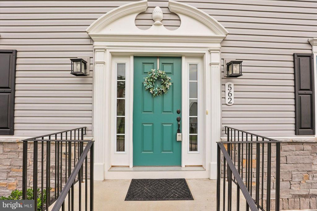 Photo of 562 Monocacy Trail, SPRING GROVE, PA 17362 (MLS # PAYK2087290)