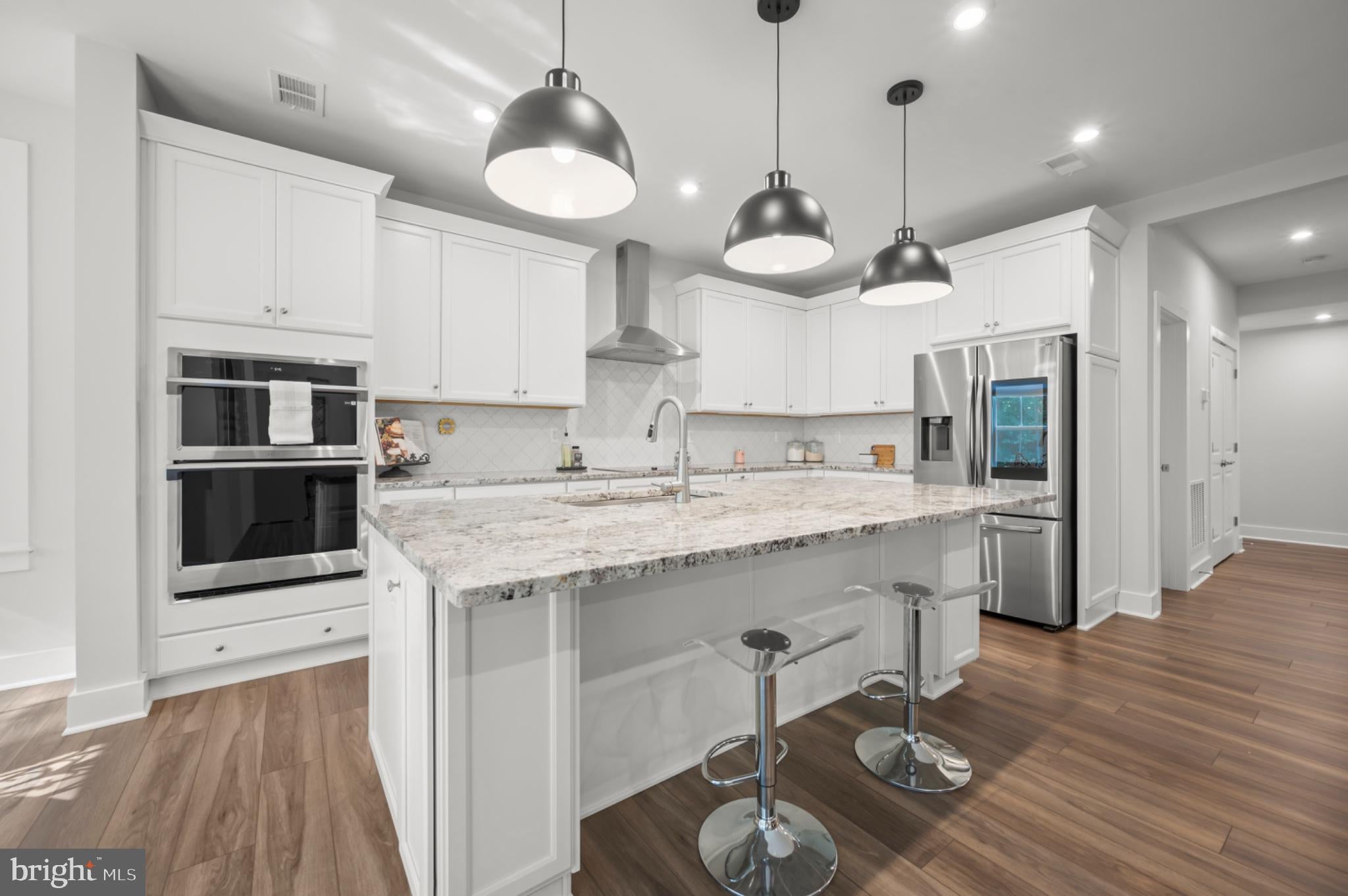 8702 SOUTHRUN COURT