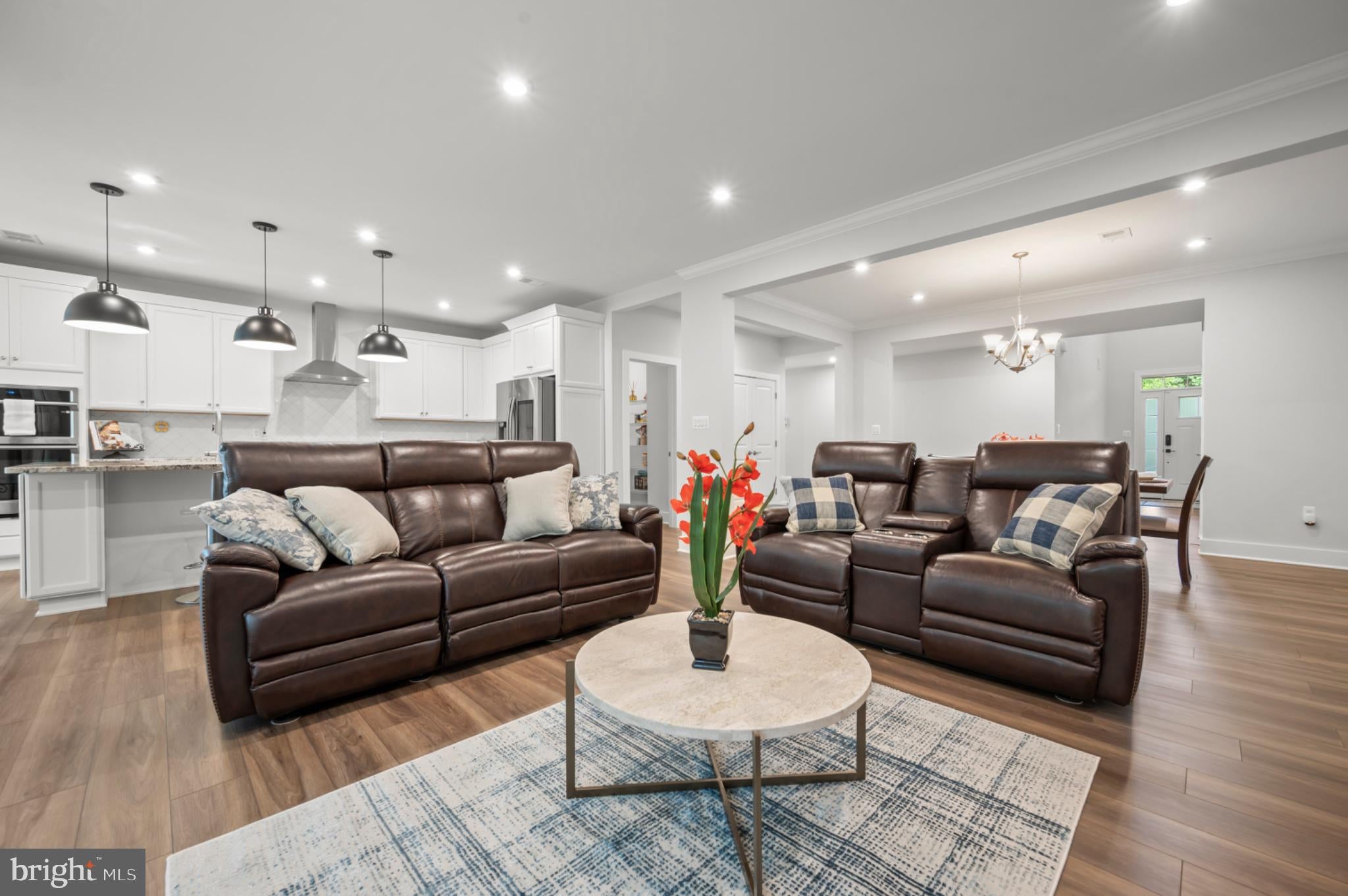 8702 SOUTHRUN COURT
